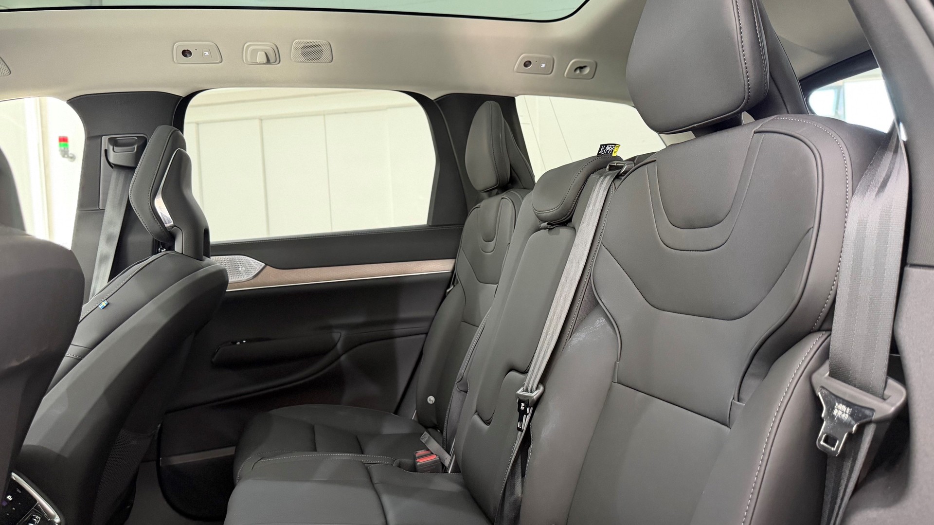 VOLVO EX 90 Twin Performance Ultra AWD-image-6