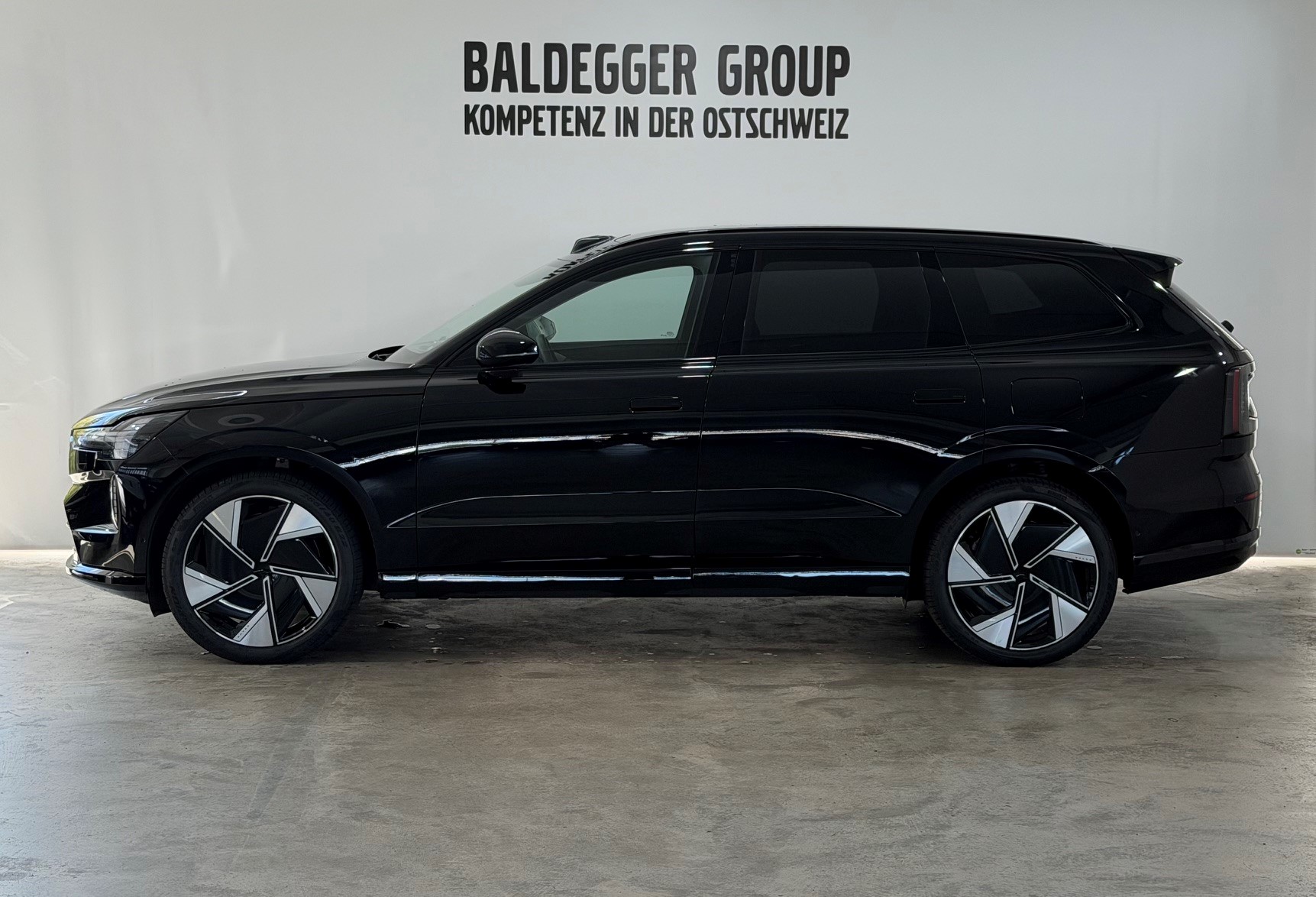 VOLVO EX 90 Twin Performance Ultra AWD-showroom-element-2