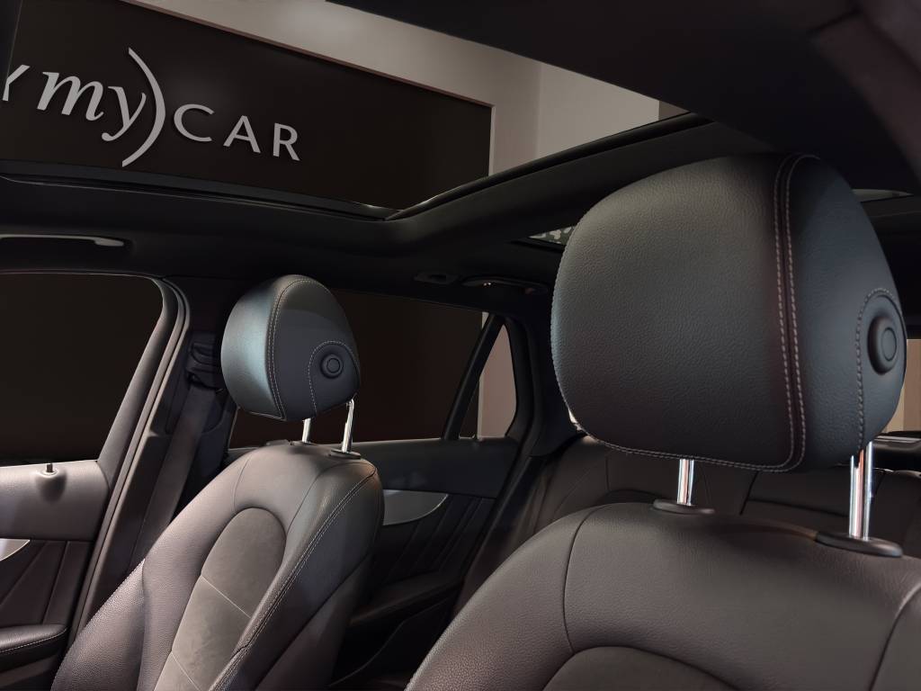 MERCEDES-BENZ GLC 250 AMG Line 4Matic 9G-Tronic-image-15