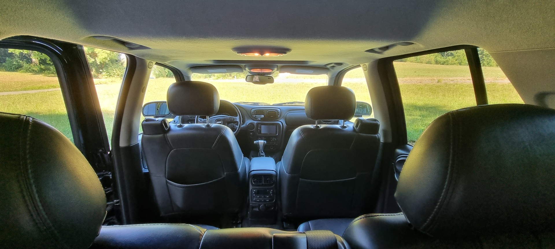 CHEVROLET TRAILBLAZER-image-2