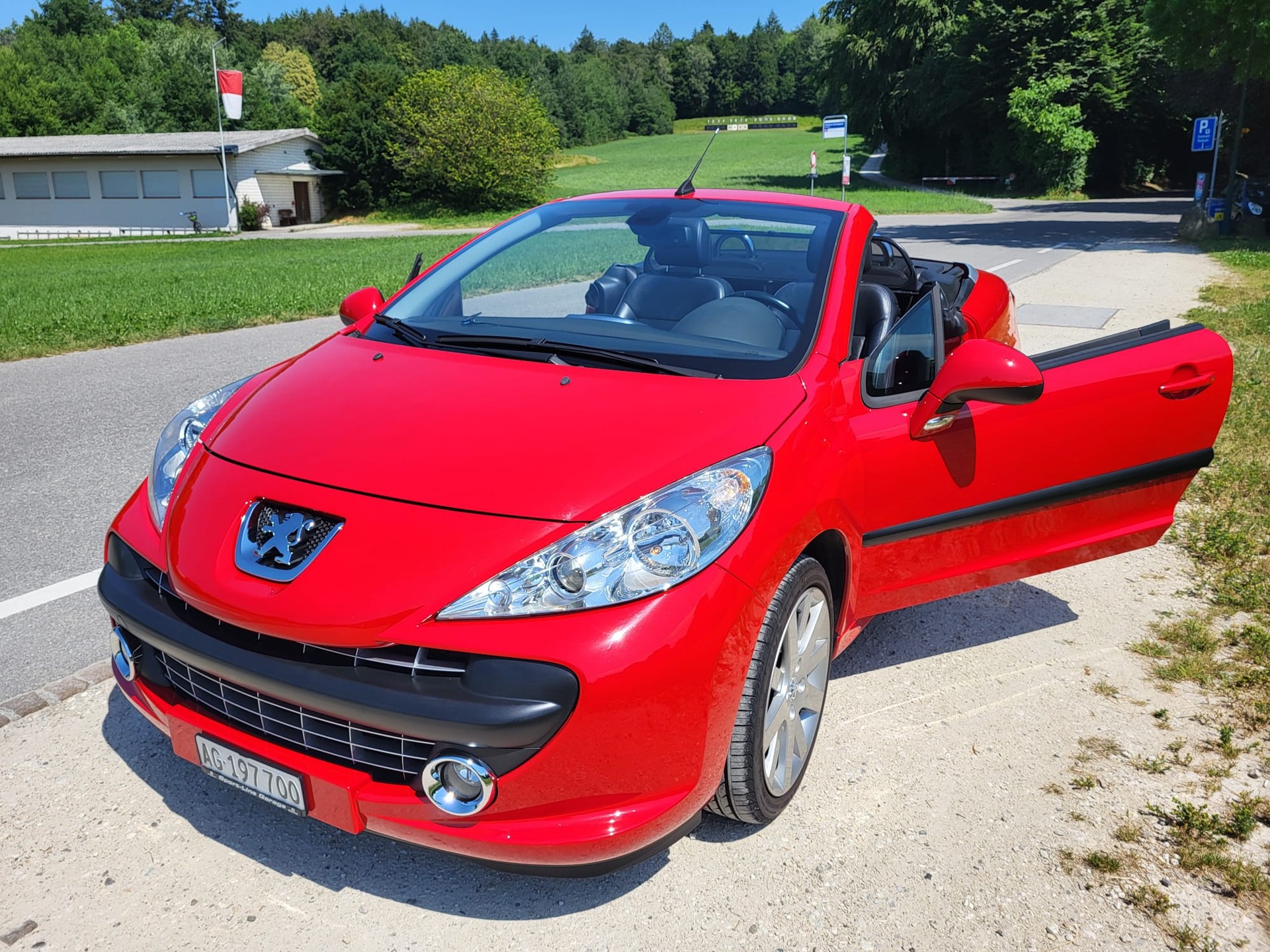 PEUGEOT 207 CC 1.6 16V Platinum Edition-image-1