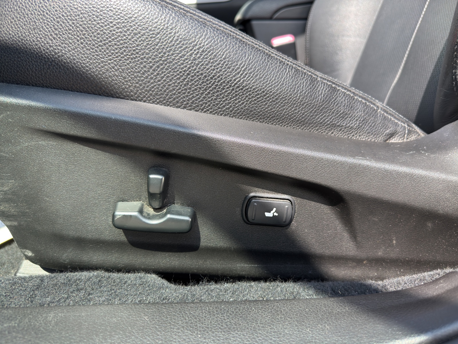 SUBARU Outback 2.0D Limited AWD-image-9