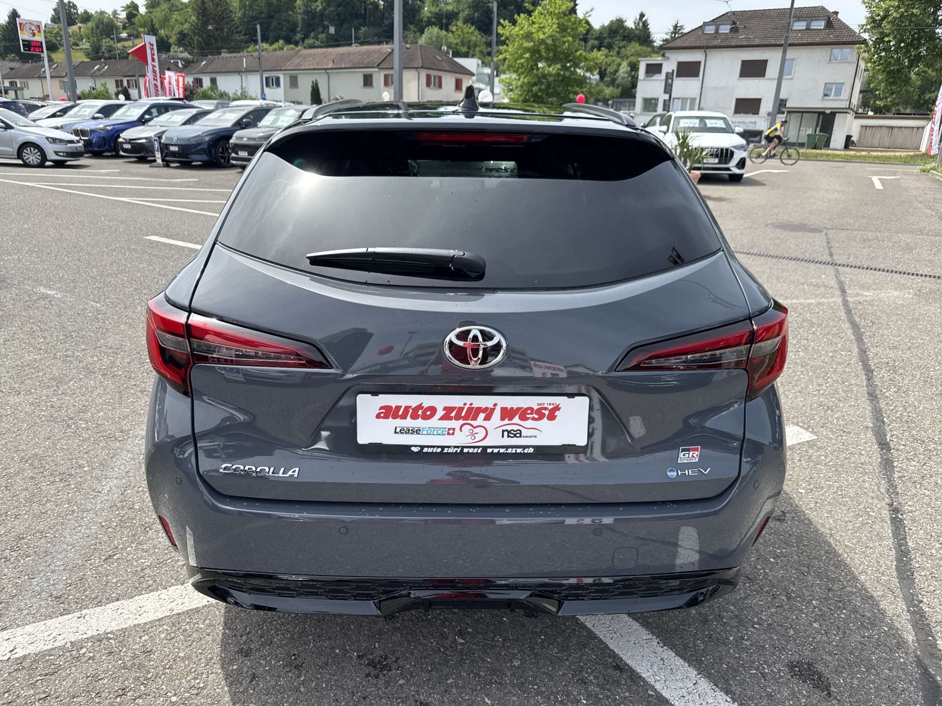 TOYOTA Corolla Touring Sports 2.0 HSD GR Sport e-CVT Automat-image-14