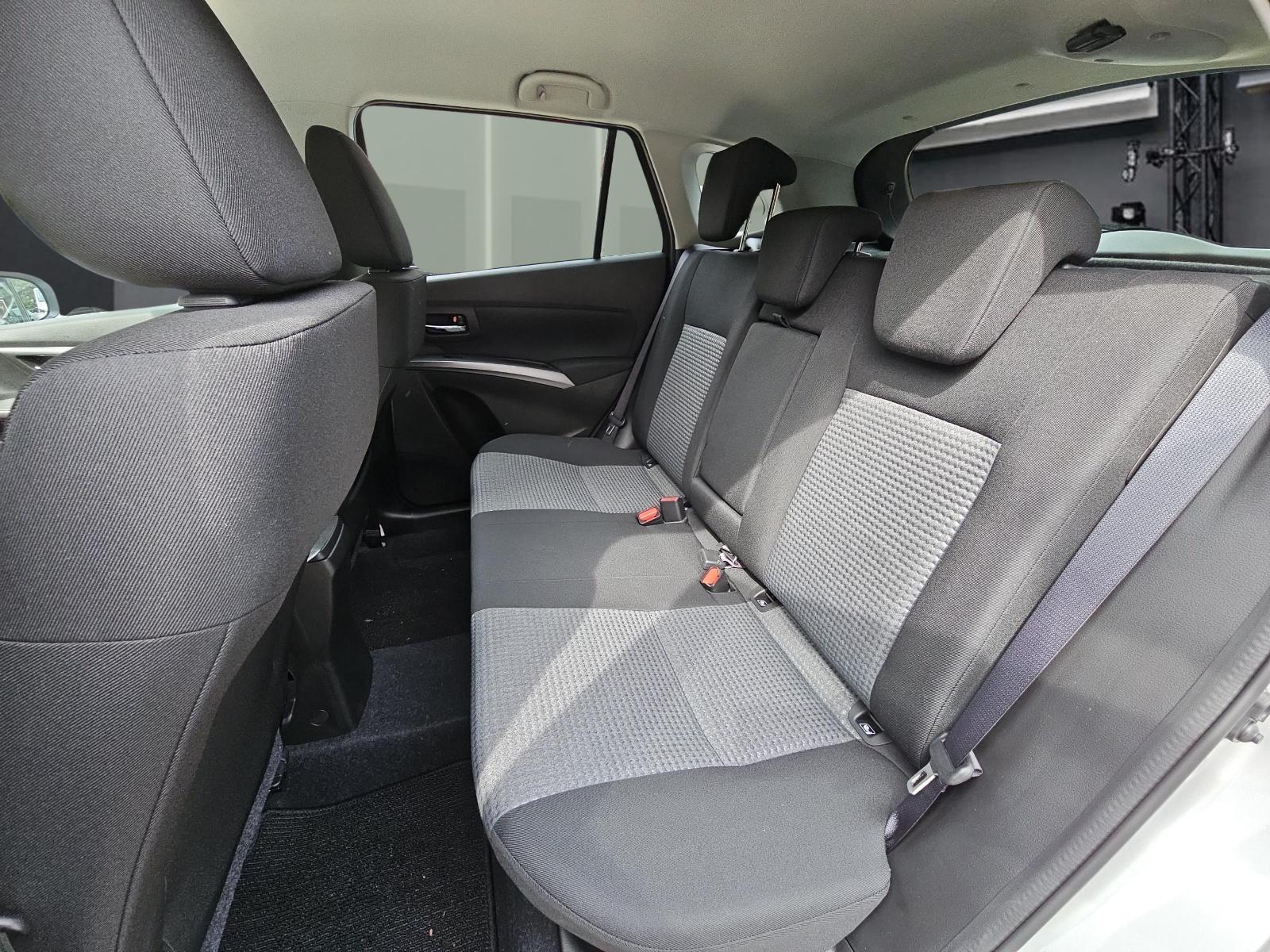 SUZUKI S-Cross 1.4 T Compact+ Hybrid 4x4-image-10