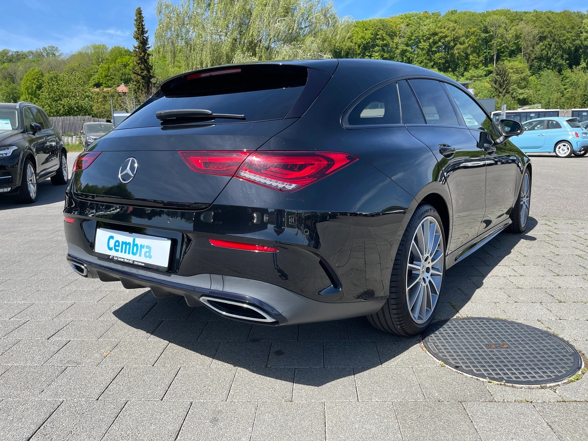 MERCEDES-BENZ CLA Shooting Brake 250 4Matic 7G-DCT AMG Line-image-3