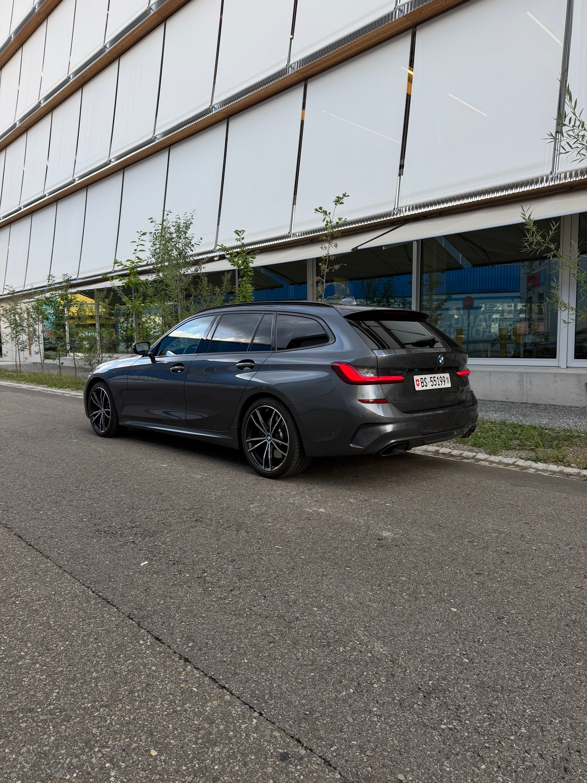 BMW M340i xDrive-image-1