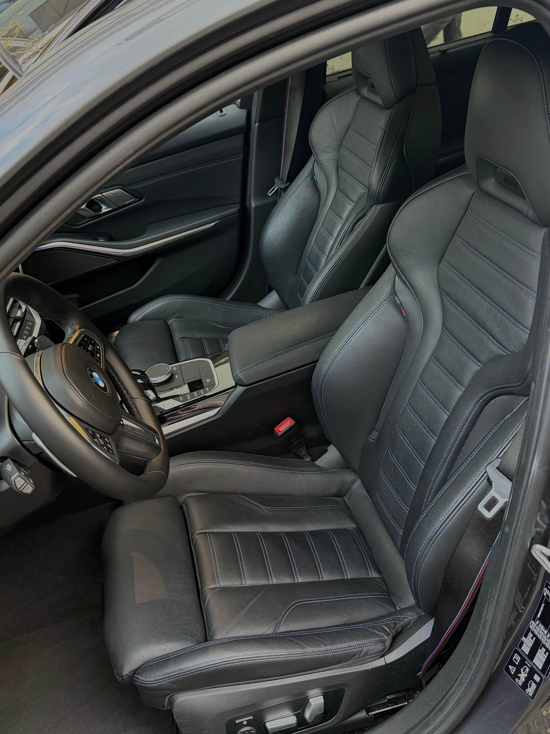 BMW M340i xDrive-image-4