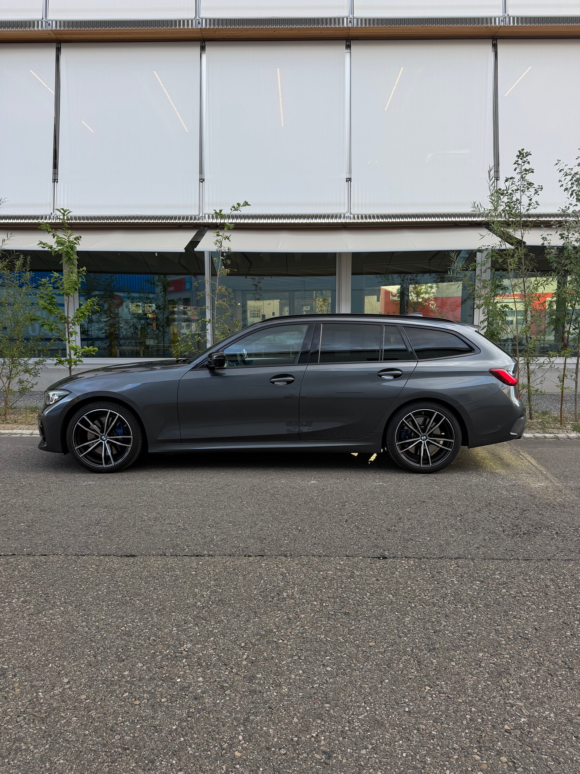 BMW M340i xDrive-image-2