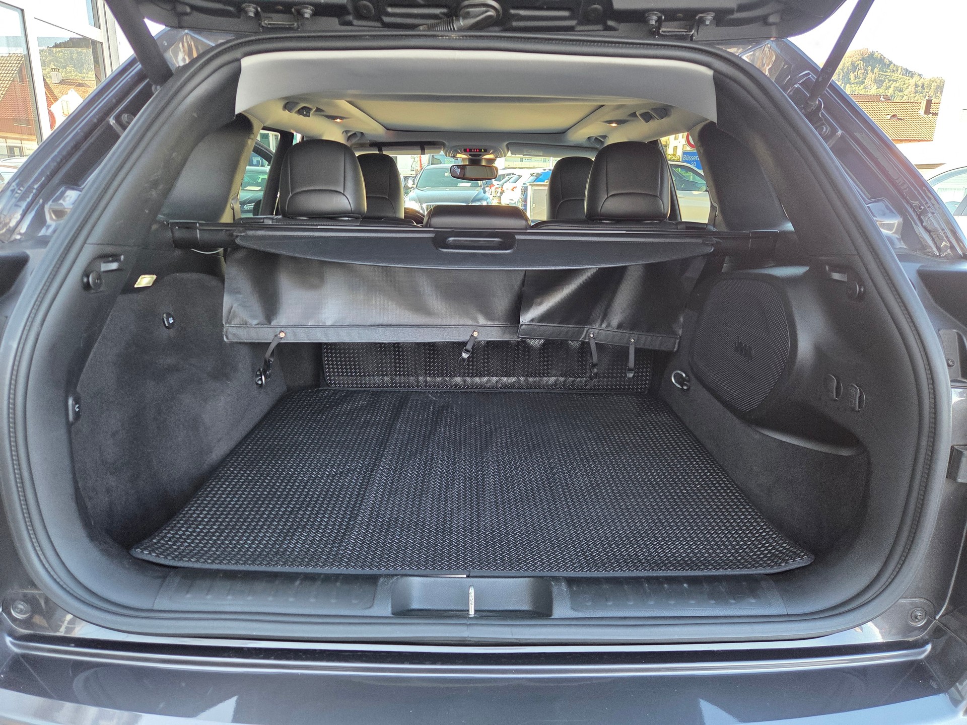 JEEP Cherokee 2.2MJ Overland AWD Drive II 9ATX-image-13