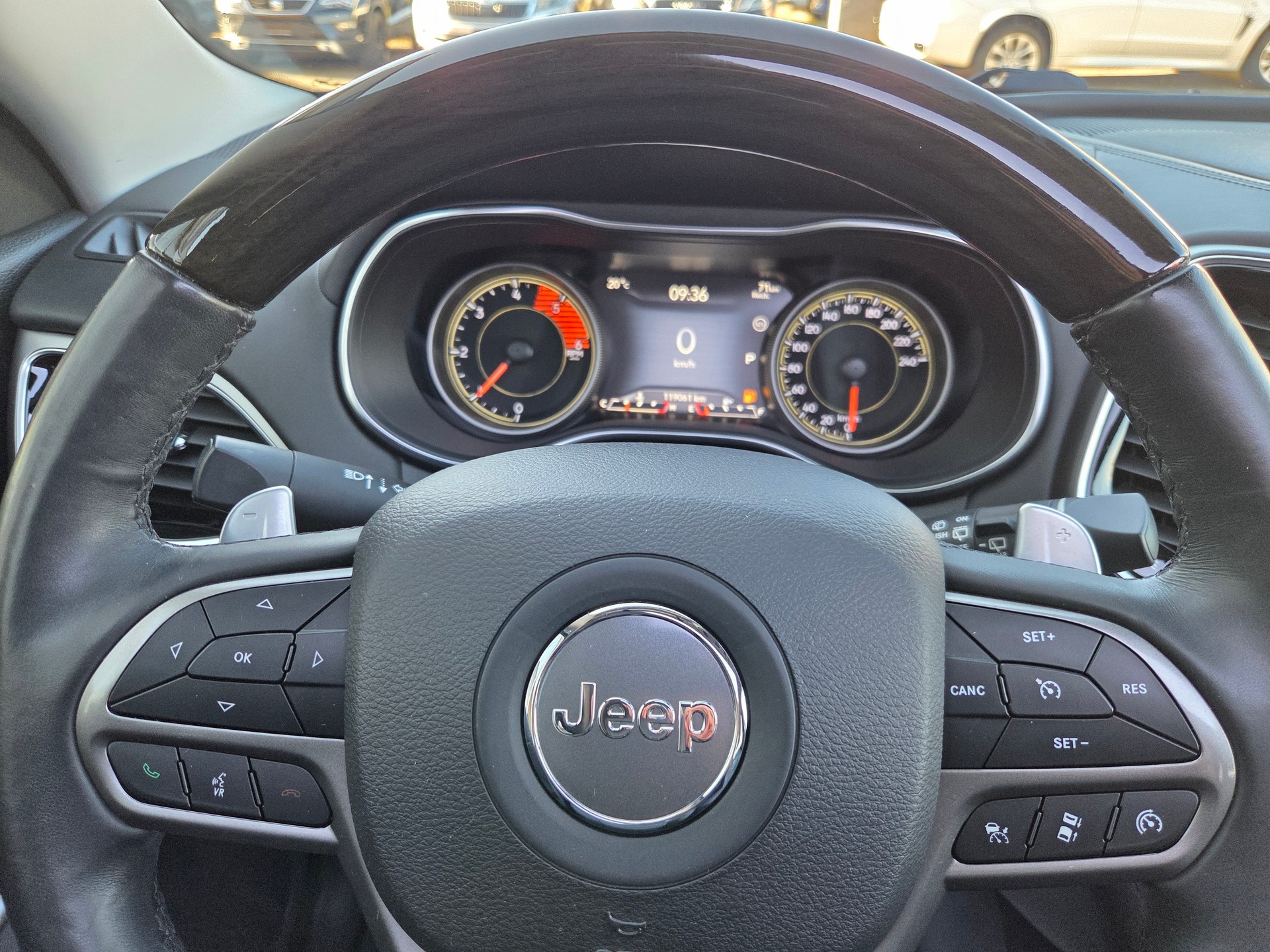 JEEP Cherokee 2.2MJ Overland AWD Drive II 9ATX-image-17