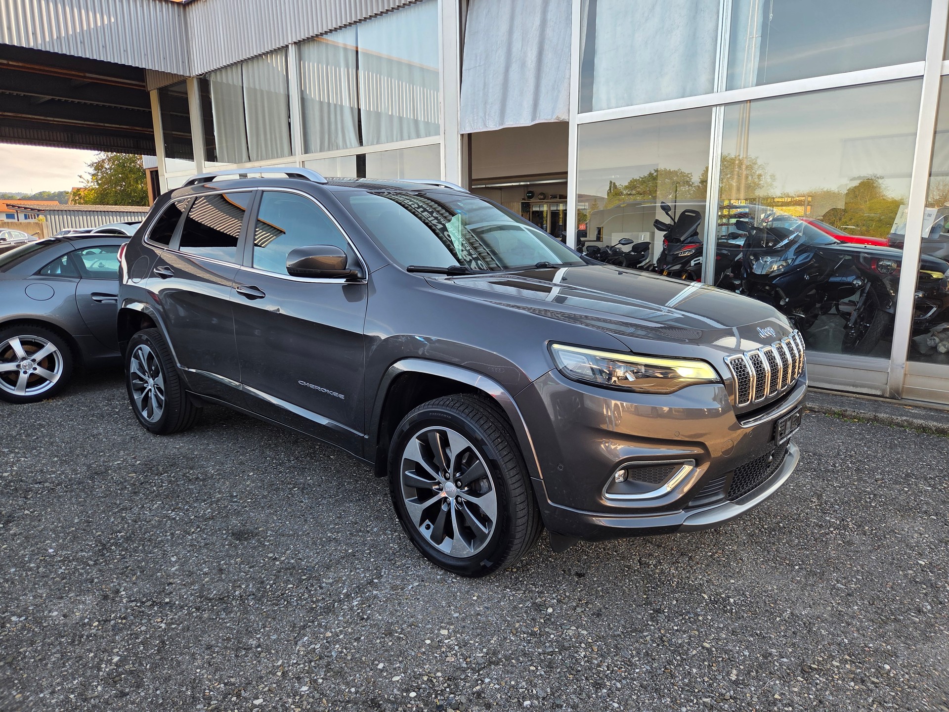 JEEP Cherokee 2.2MJ Overland AWD Drive II 9ATX