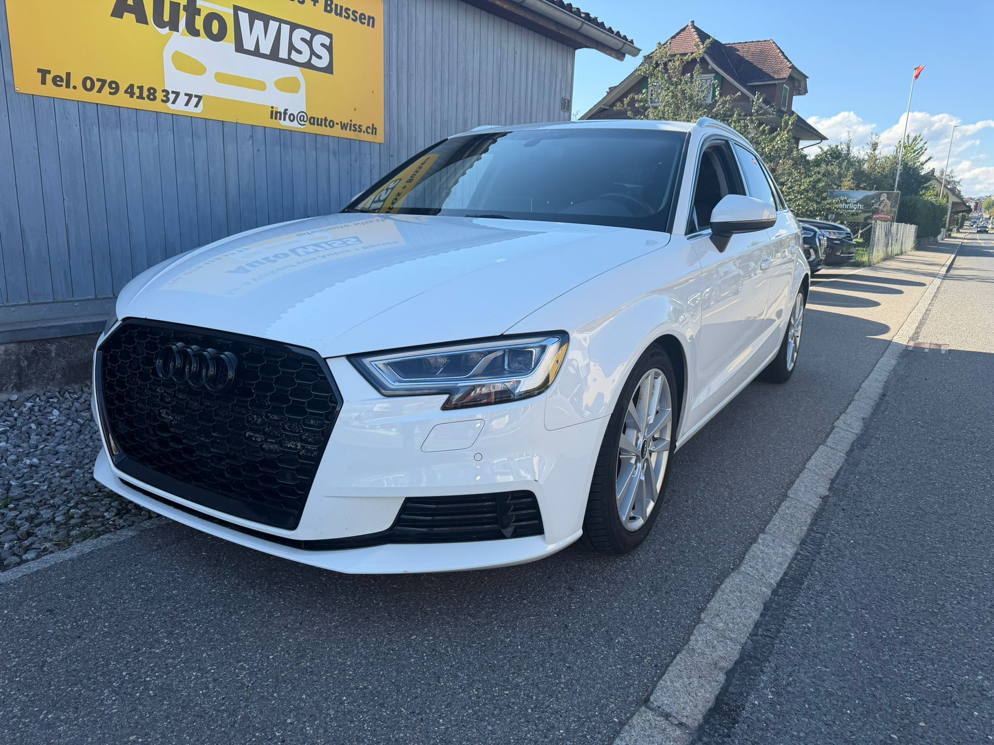 Car photo