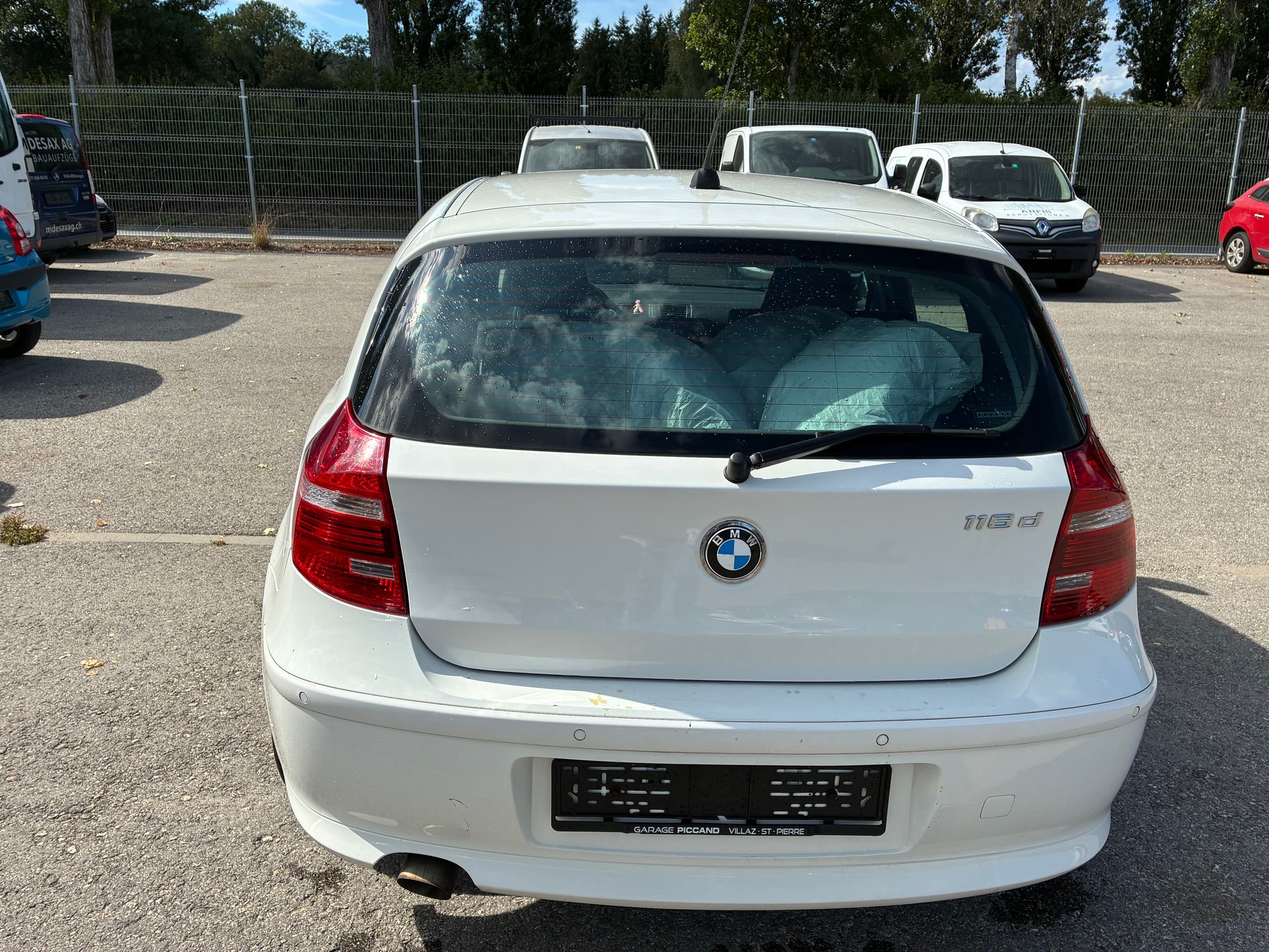 BMW 116d Dynamic Edition-image-5