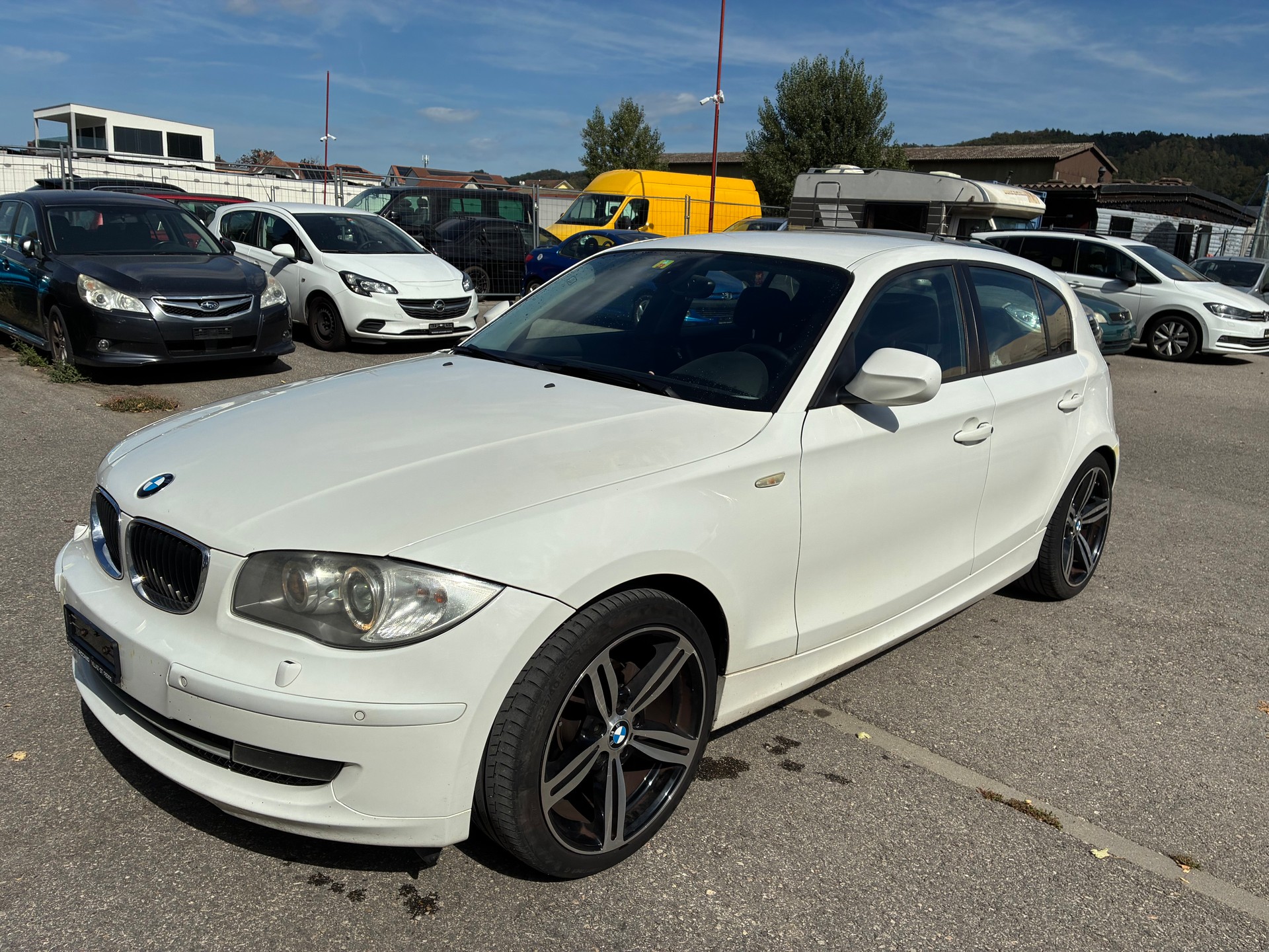 BMW 116d Dynamic Edition-image-3