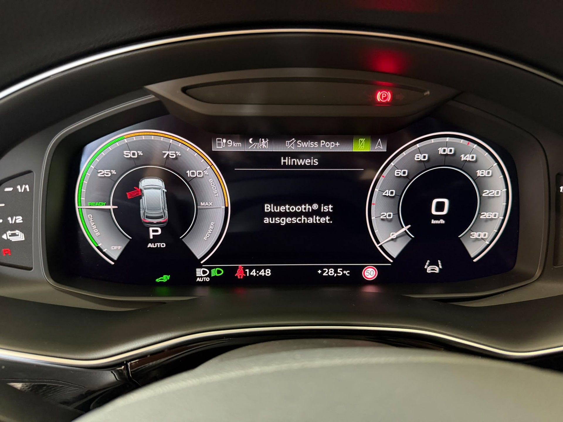 AUDI Q8 60 TFSI e quattro PHEV tiptronic-image-11
