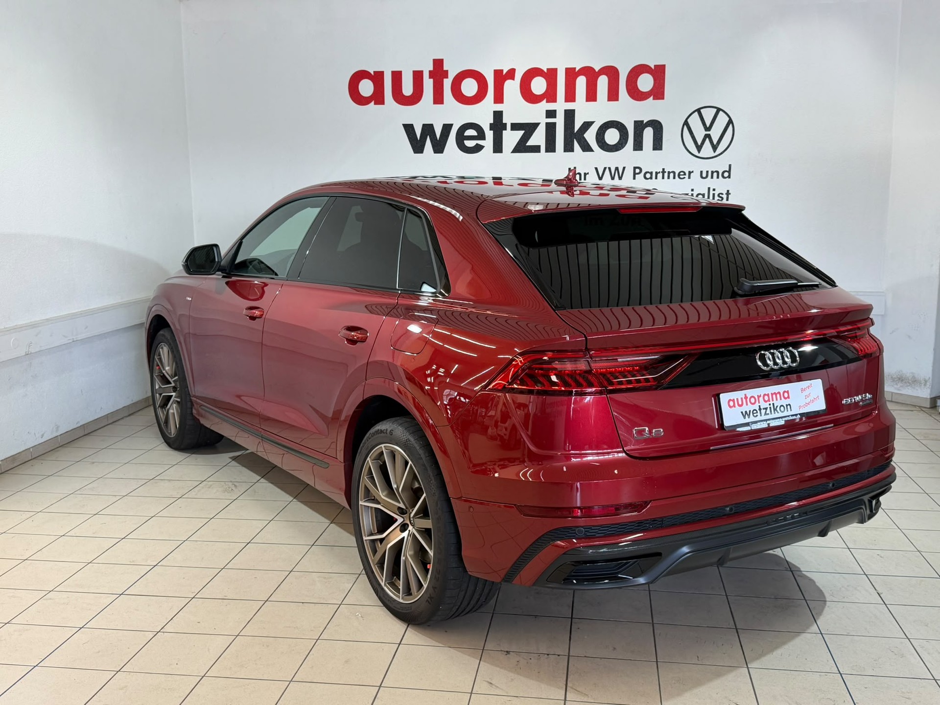 AUDI Q8 60 TFSI e quattro PHEV tiptronic-showroom-element-2