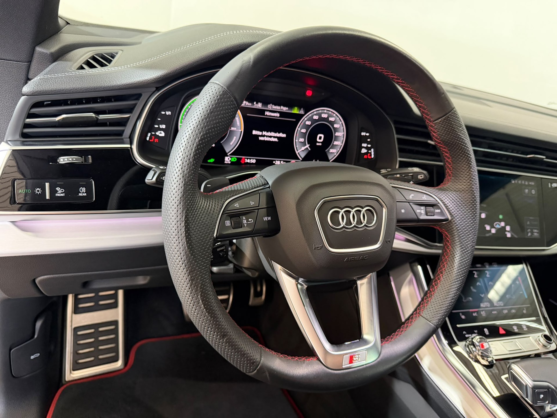 AUDI Q8 60 TFSI e quattro PHEV tiptronic-image-5