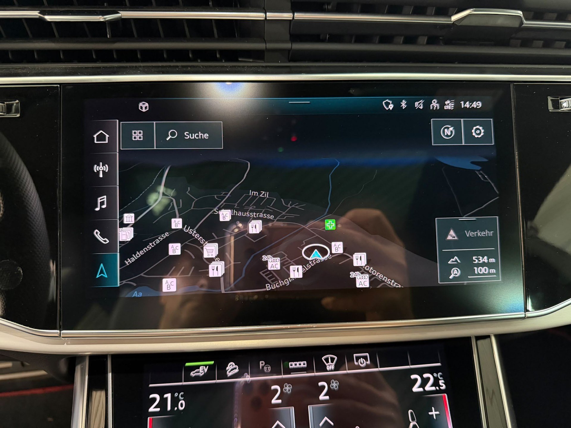 AUDI Q8 60 TFSI e quattro PHEV tiptronic-image-12