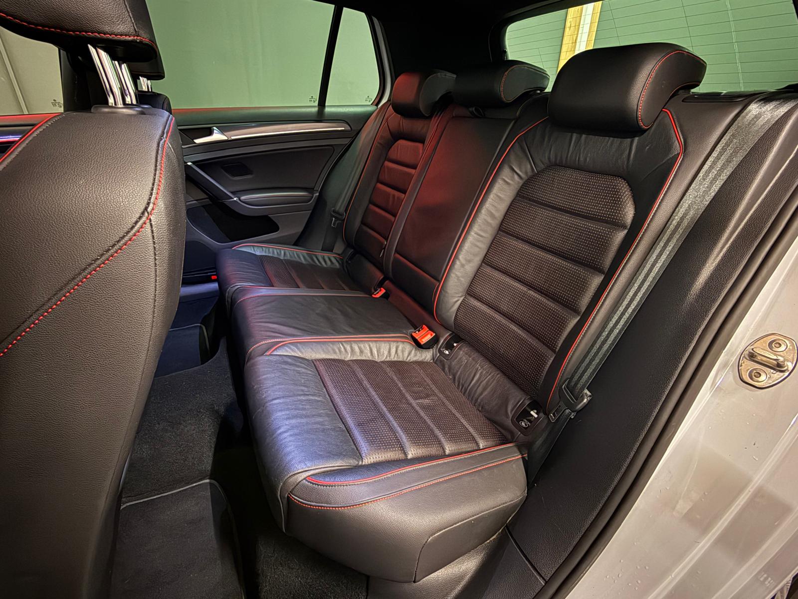 VW Golf 2.0 TSI GTI DSG-image-12