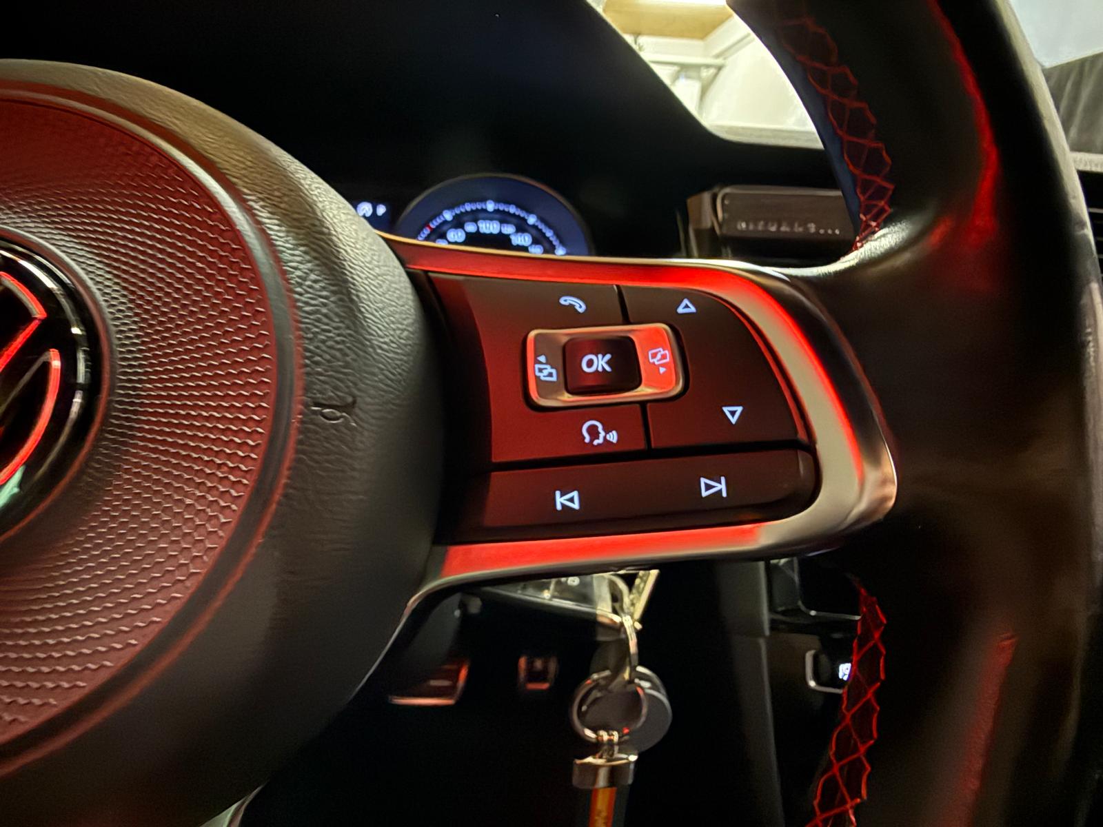 VW Golf 2.0 TSI GTI DSG-image-18