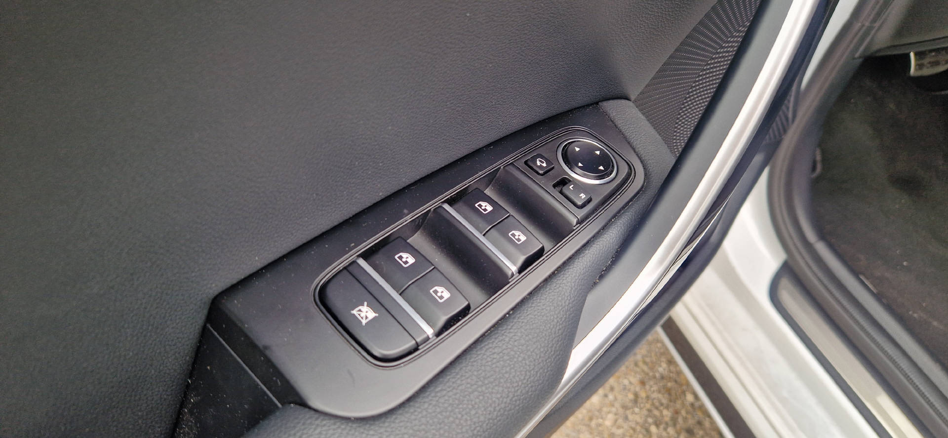 KIA Ceed 1.5 T-GDi GT-Line Edition-image-3