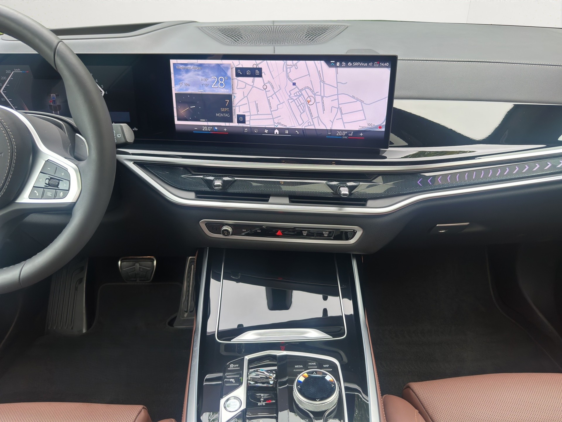 BMW X7 xDrive 48V 40i M Sport Pro (CH) FACELIFT INDIVDUAL AHK-image-24