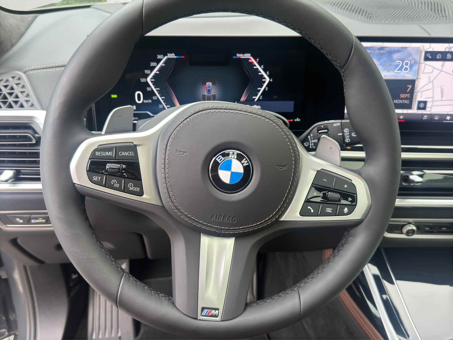 BMW X7 xDrive 48V 40i M Sport Pro (CH) FACELIFT INDIVDUAL AHK-image-18