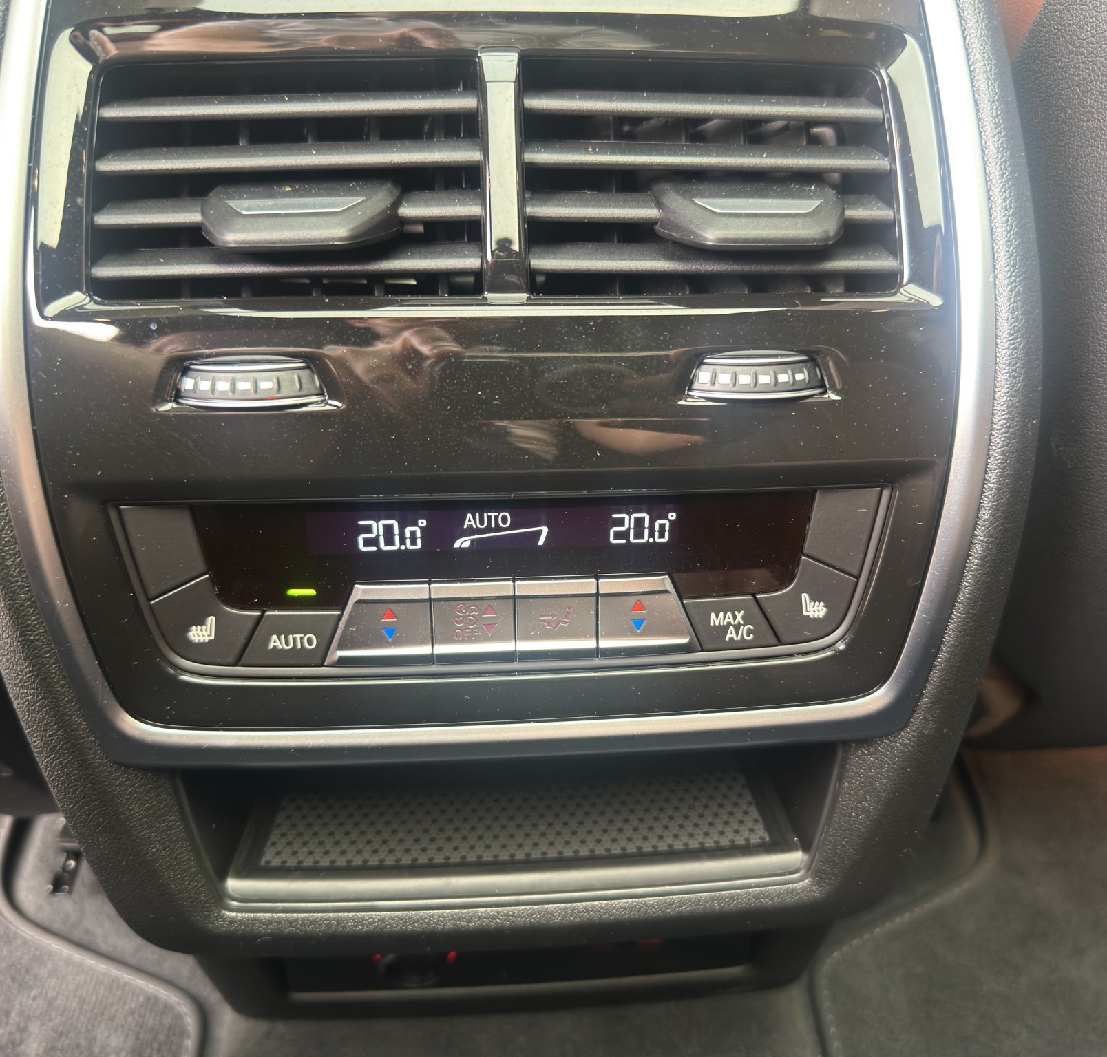 BMW X7 xDrive 48V 40i M Sport Pro (CH) FACELIFT INDIVDUAL AHK-image-26