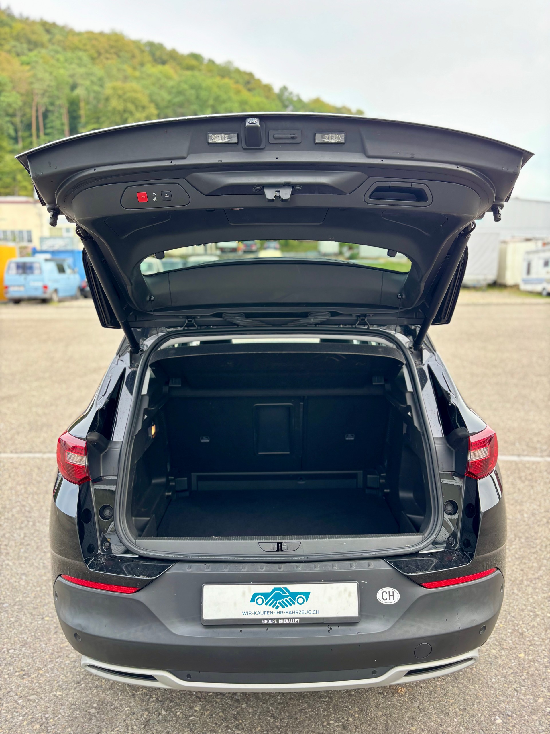 OPEL Grandland X 1.2i TP Ultimate Automatik-image-5
