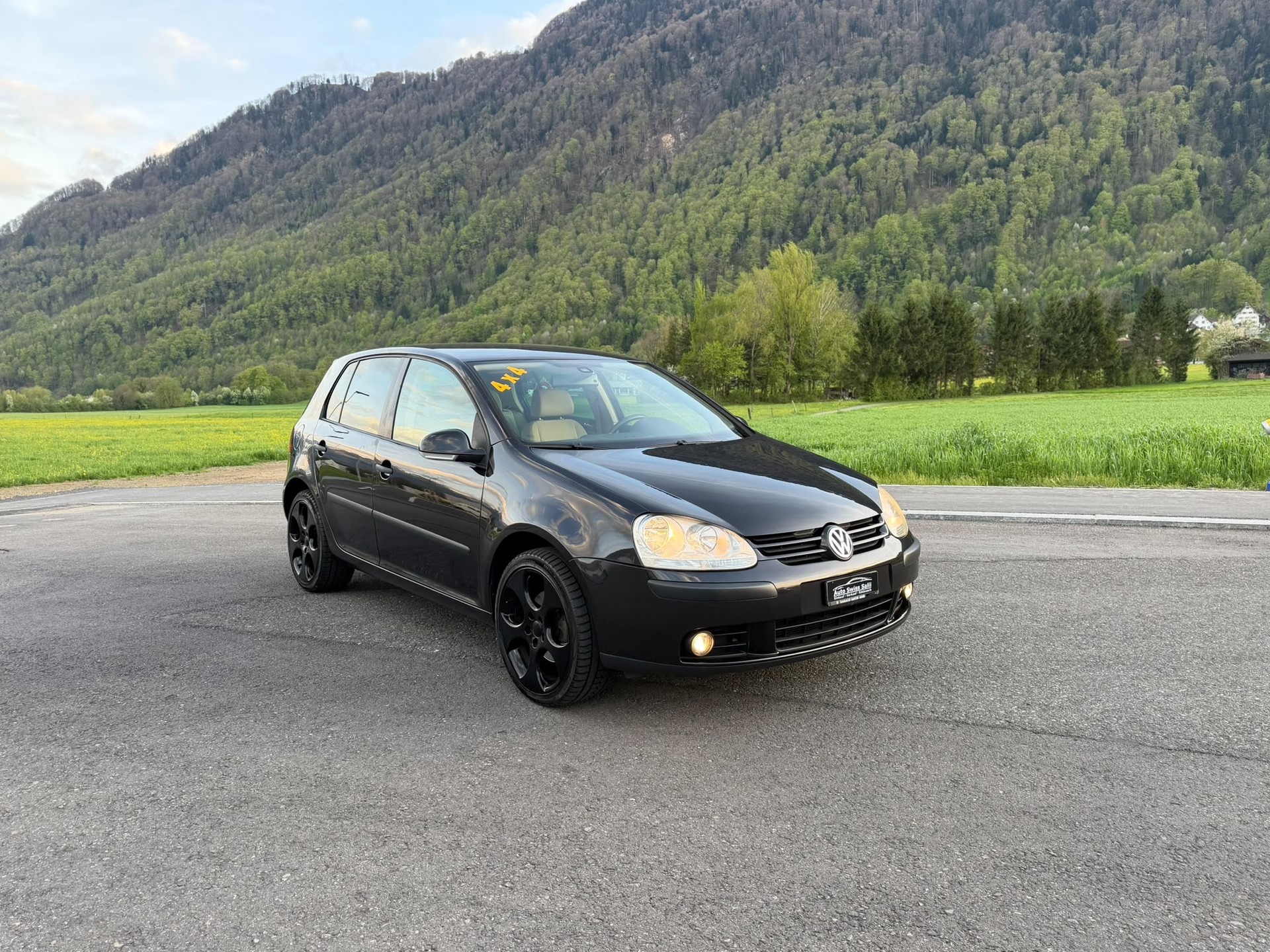 VW Golf 2.0 TDI Comfortline 4Motion-image-0