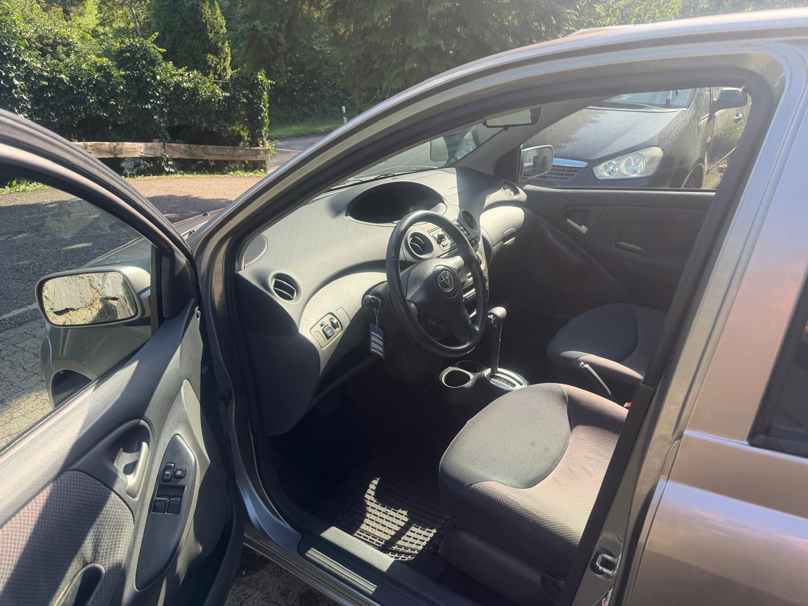 TOYOTA 1.3 16V Linea Sol-image-3