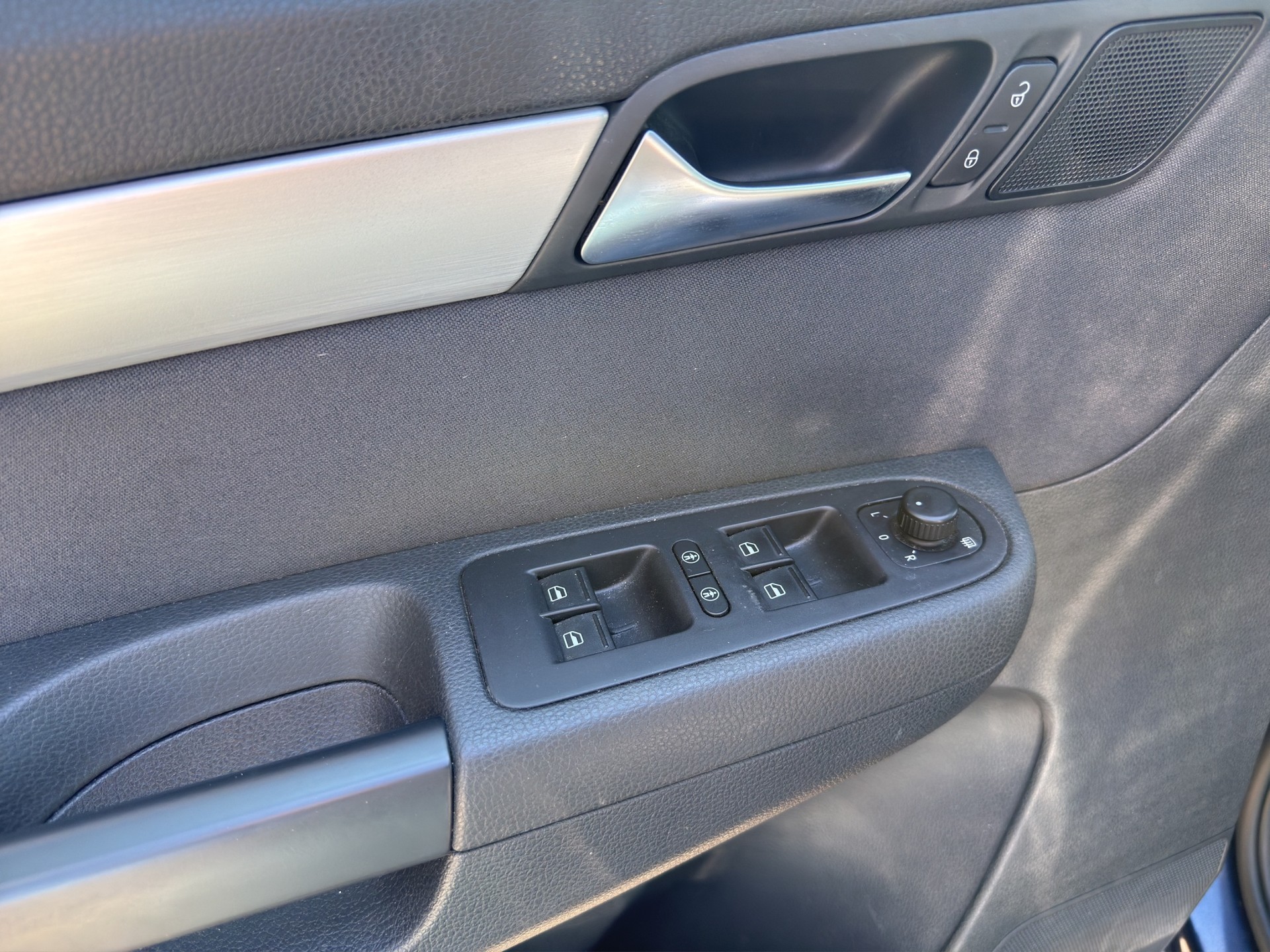 VW Sharan 2.0 TDI BlueMotion Technology Cup 4Motion-image-11