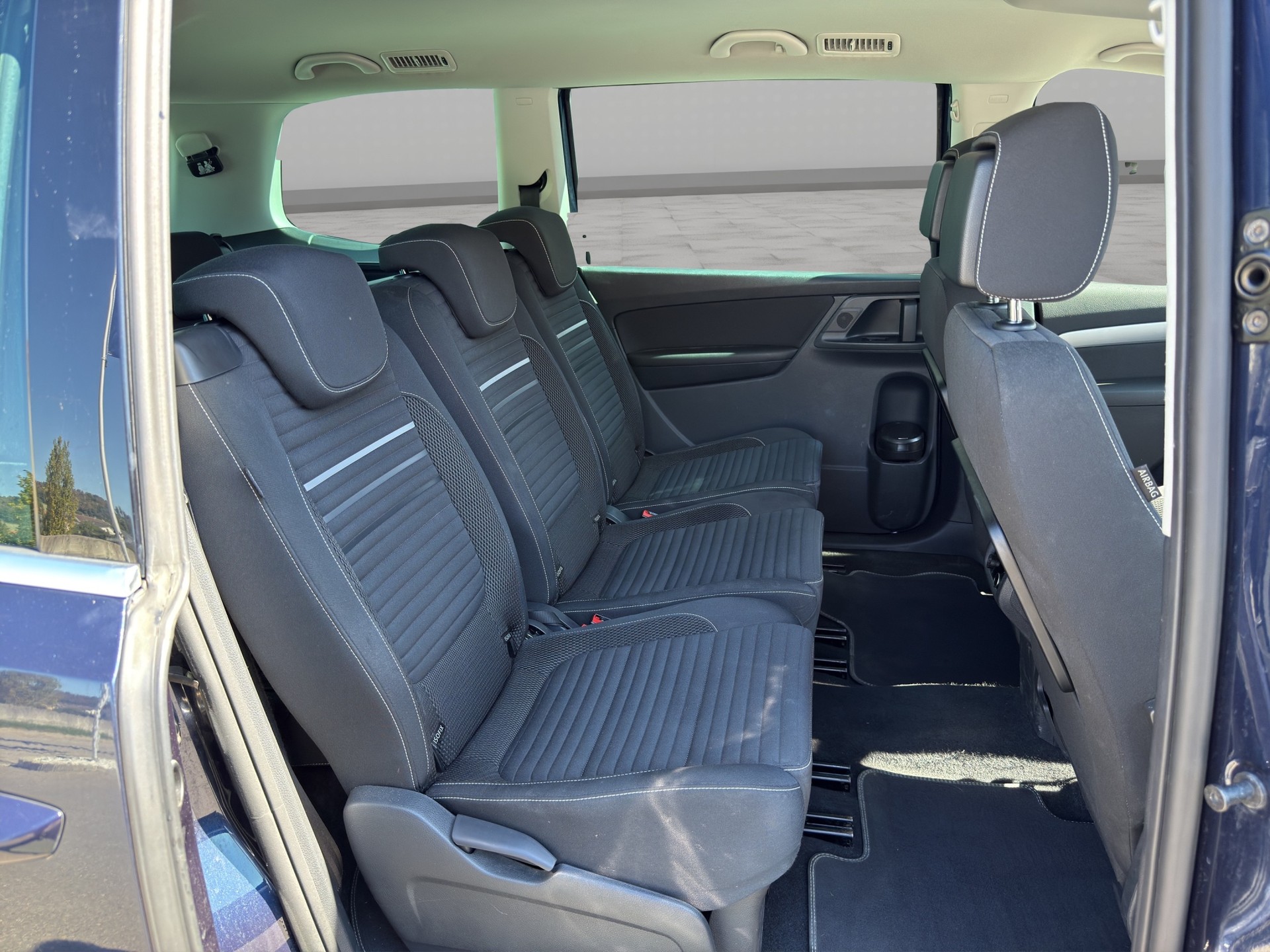VW Sharan 2.0 TDI BlueMotion Technology Cup 4Motion-image-18