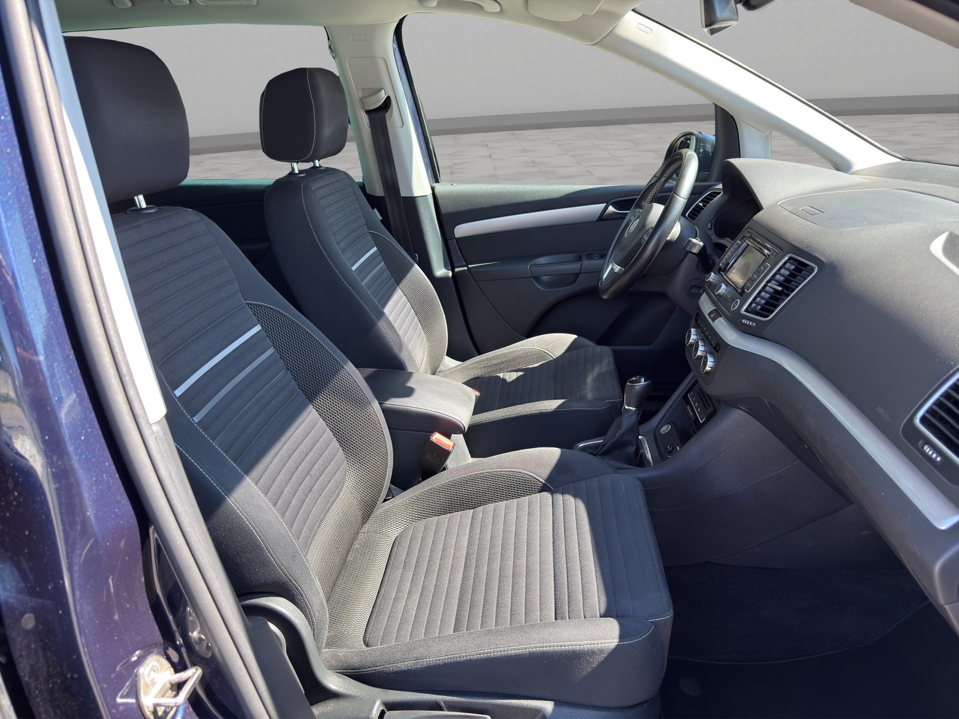 VW Sharan 2.0 TDI BlueMotion Technology Cup 4Motion-image-17