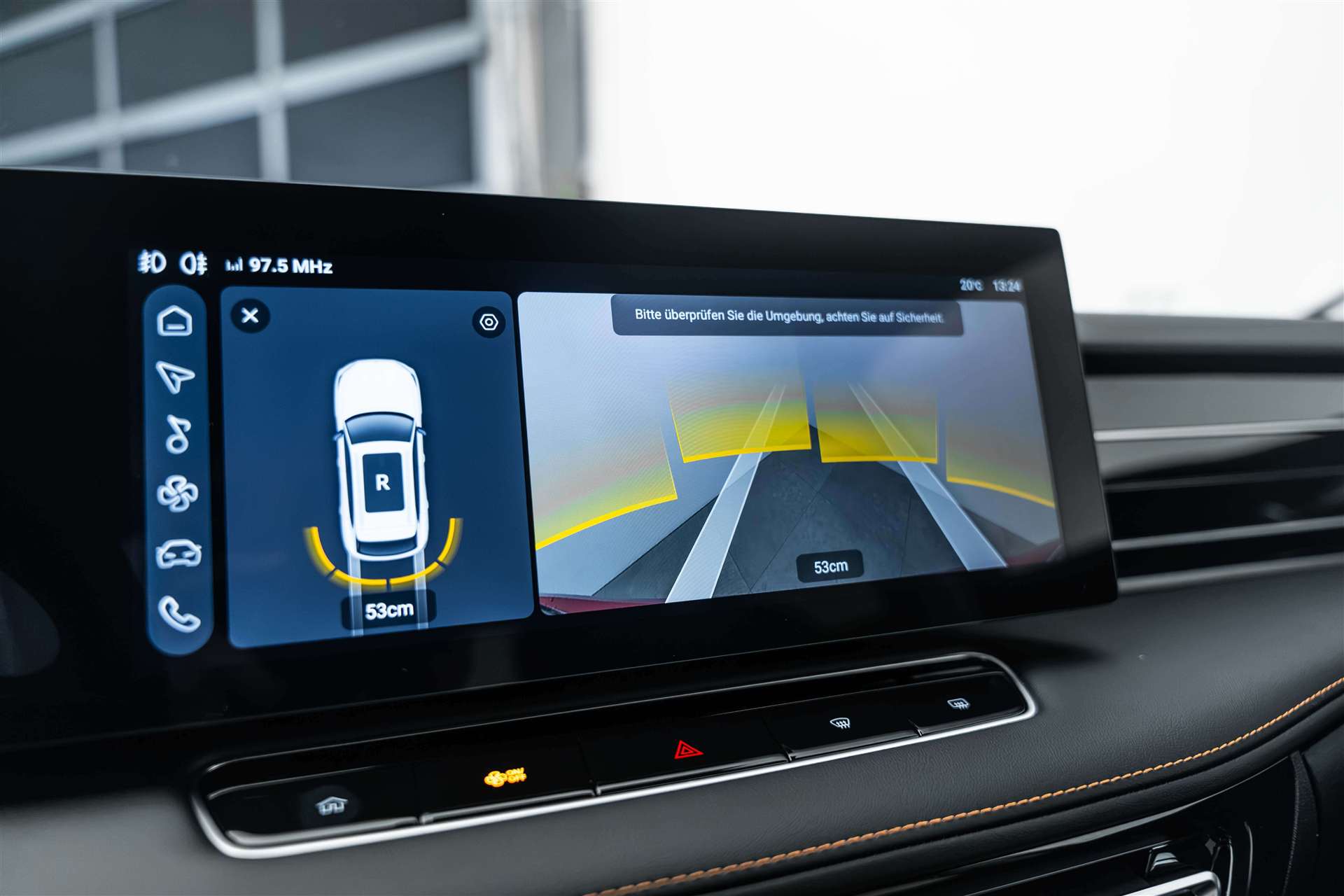MG MG HS 1.5 T PHEV Comfort 272PS Automat-image-16