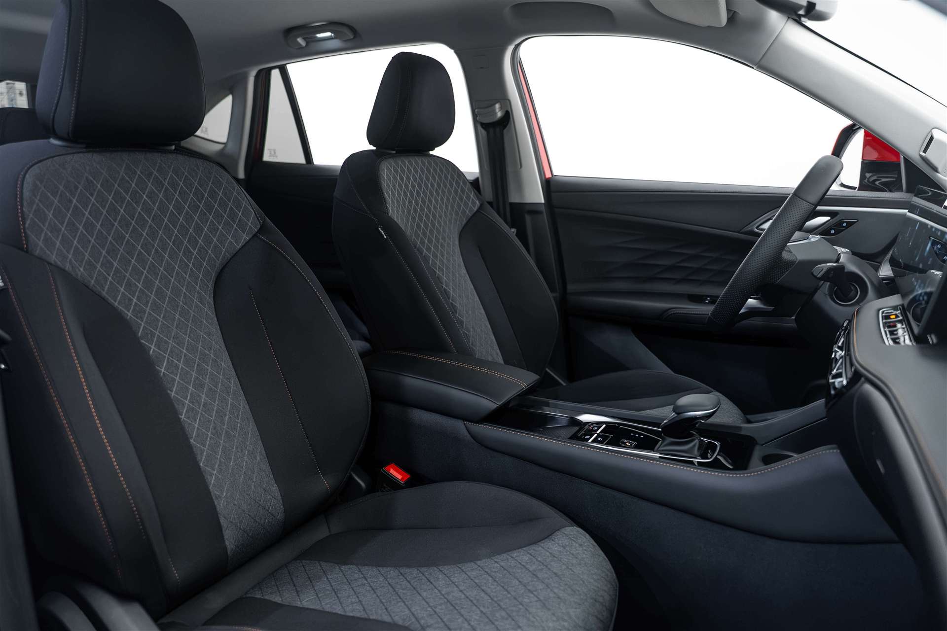 MG MG HS 1.5 T PHEV Comfort 272PS Automat-image-11