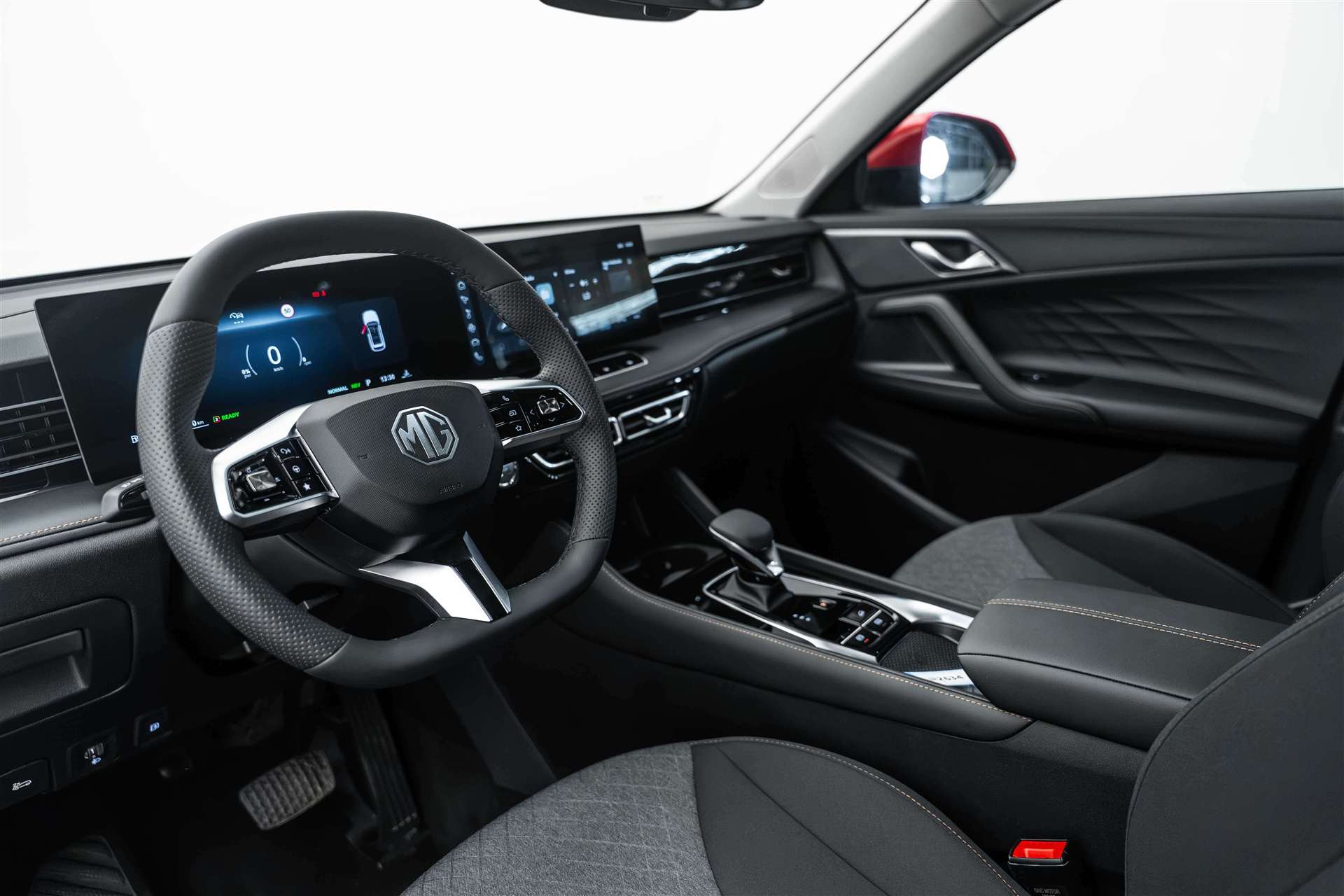 MG MG HS 1.5 T PHEV Comfort 272PS Automat-image-7