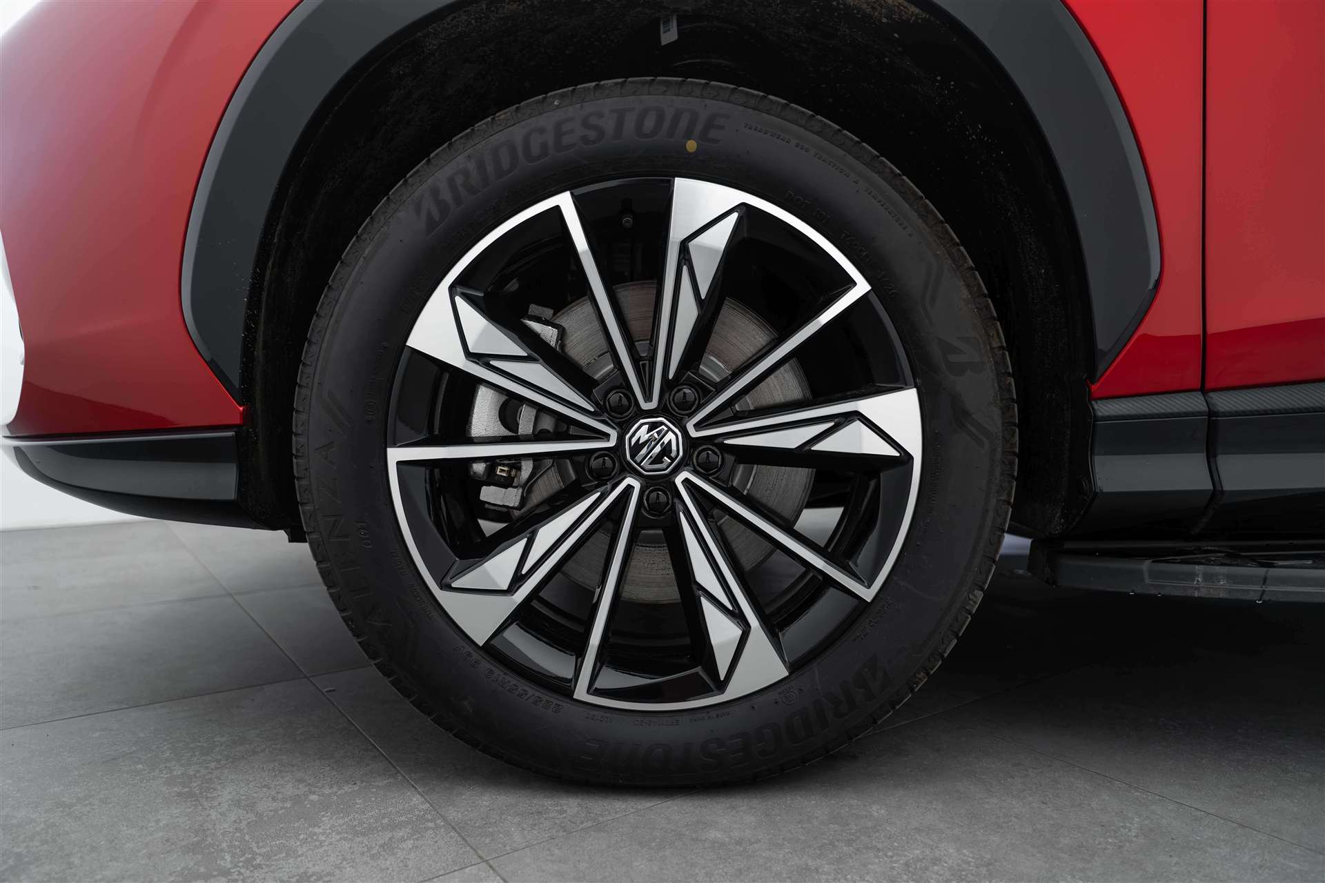 MG MG HS 1.5 T PHEV Comfort 272PS Automat-image-5