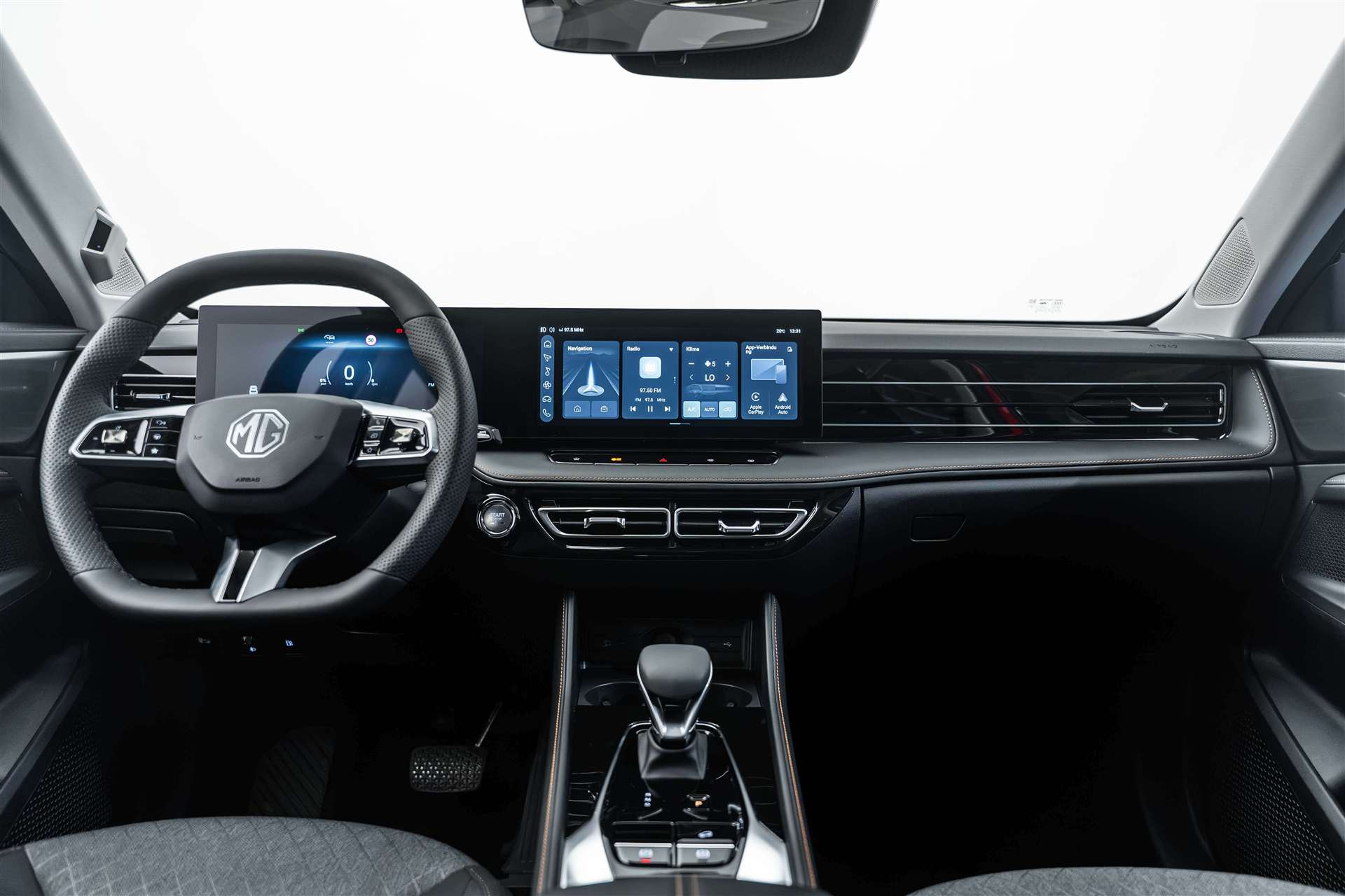 MG MG HS 1.5 T PHEV Comfort 272PS Automat-image-8