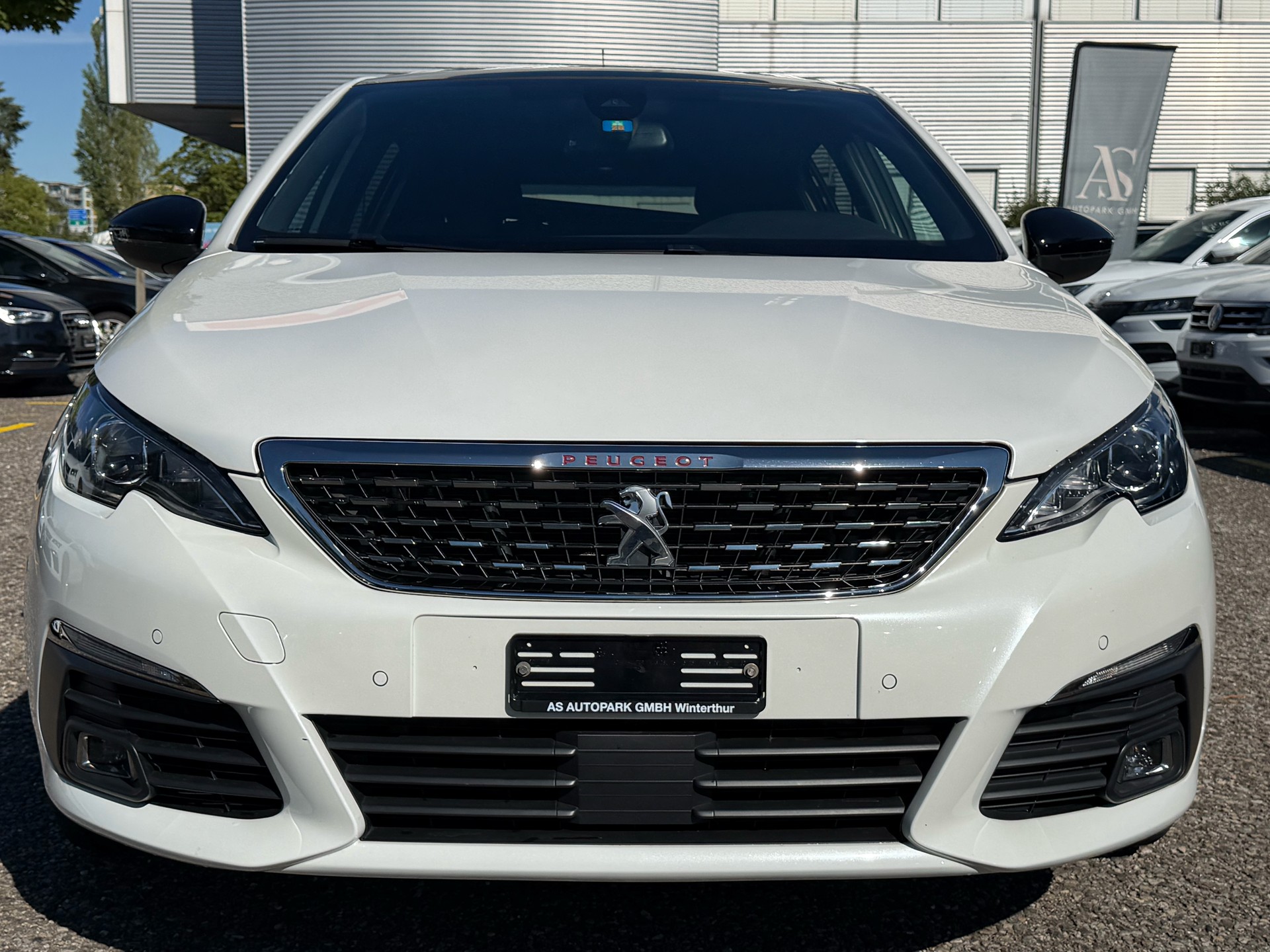 PEUGEOT 308 1.2 Pure Tech GT Line EAT6-image-1