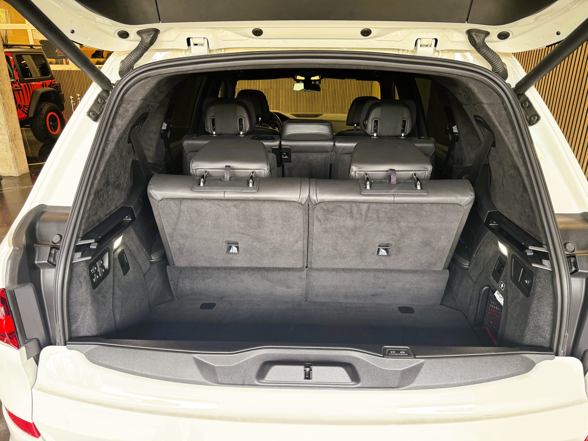 BMW X7 xDrive 30d Steptronic-image-7