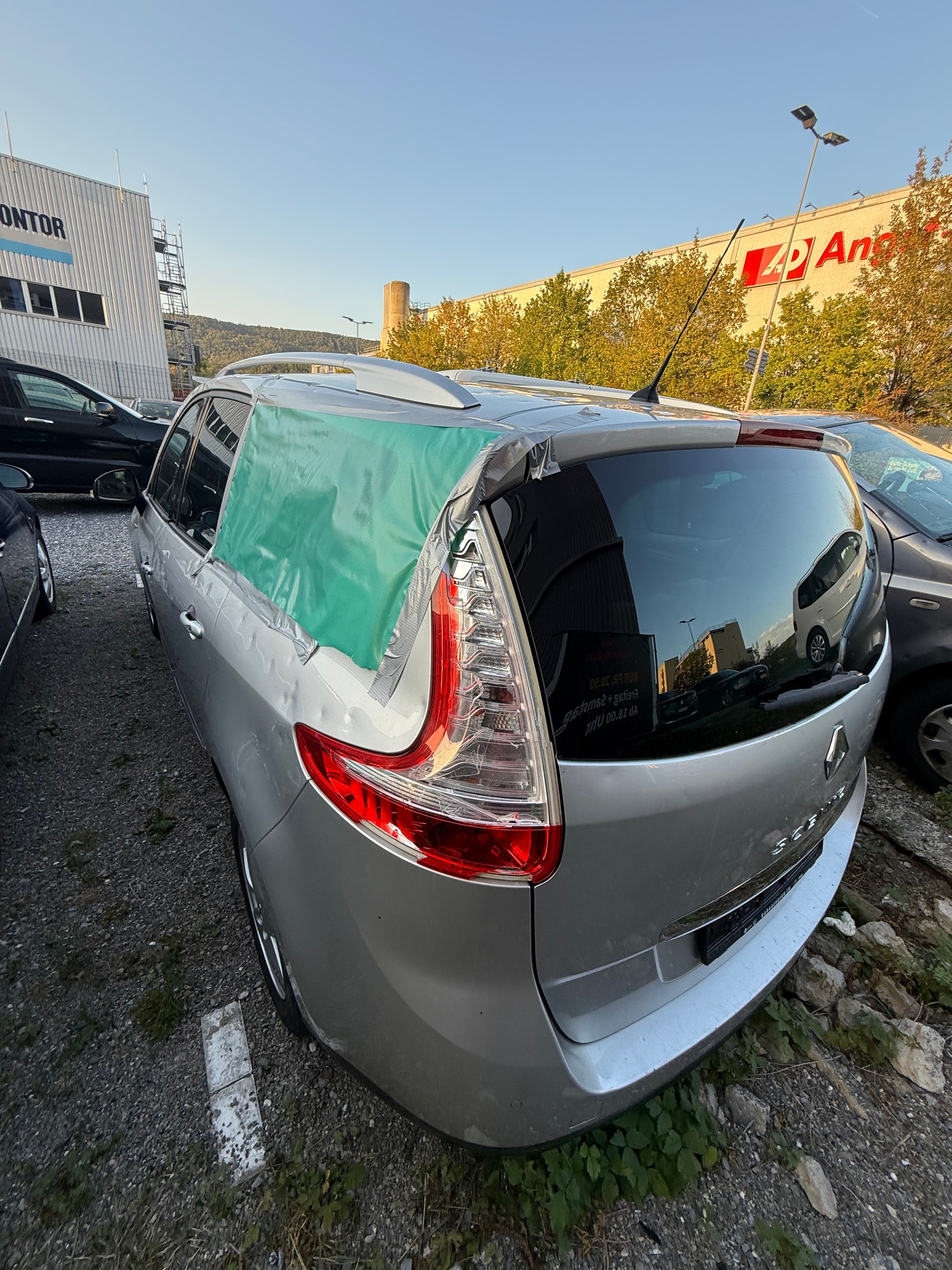 RENAULT Grand Scénic 1.2 16V Turbo Bose-image-7