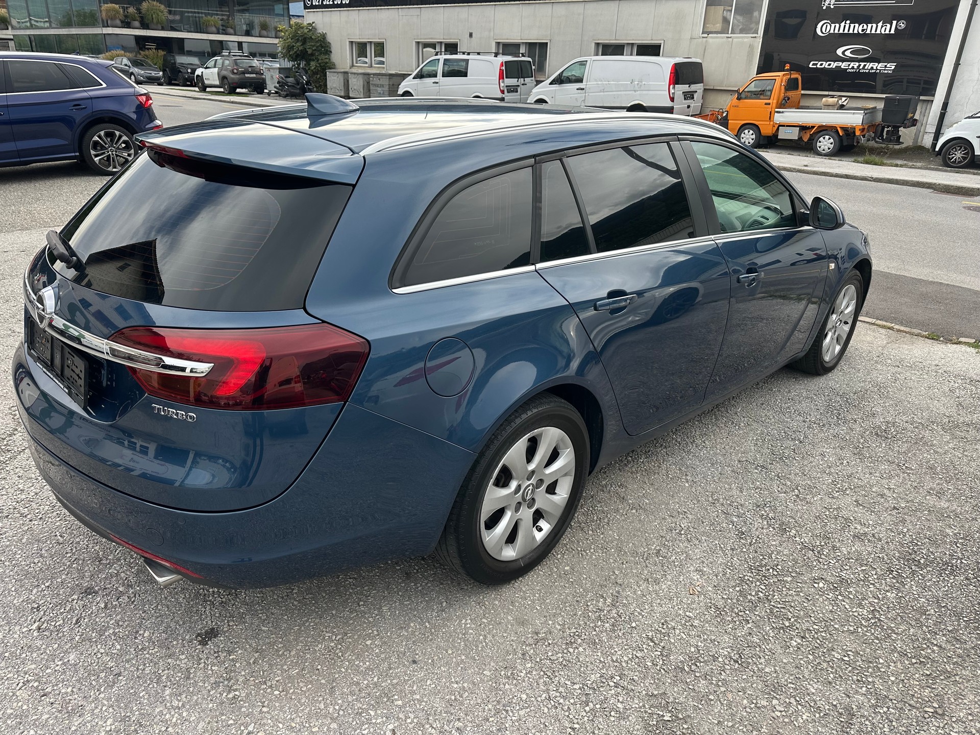 OPEL Insignia Sports Tourer 2.0 Turbo Sport-image-3