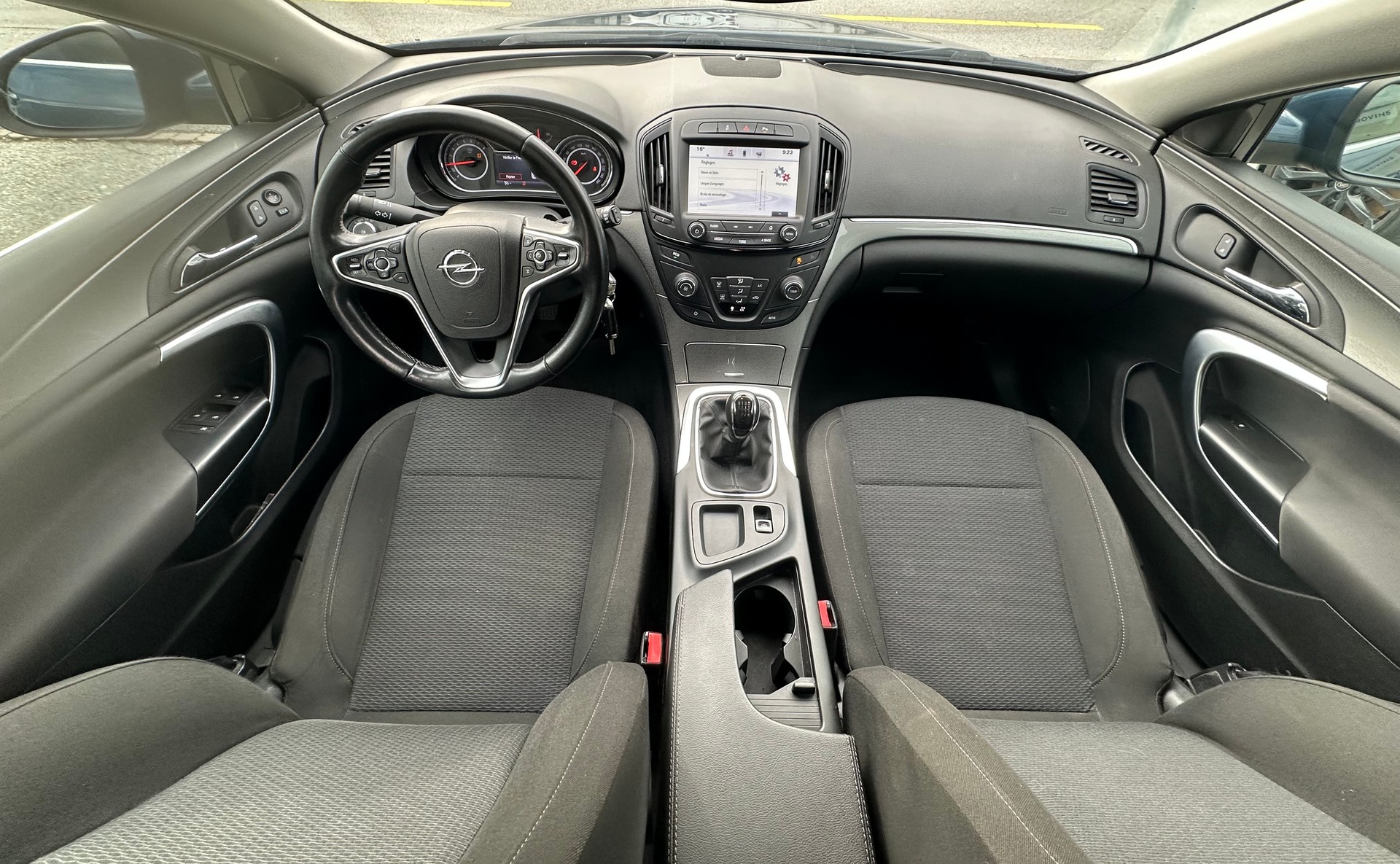 OPEL Insignia Sports Tourer 2.0 Turbo Sport-image-6