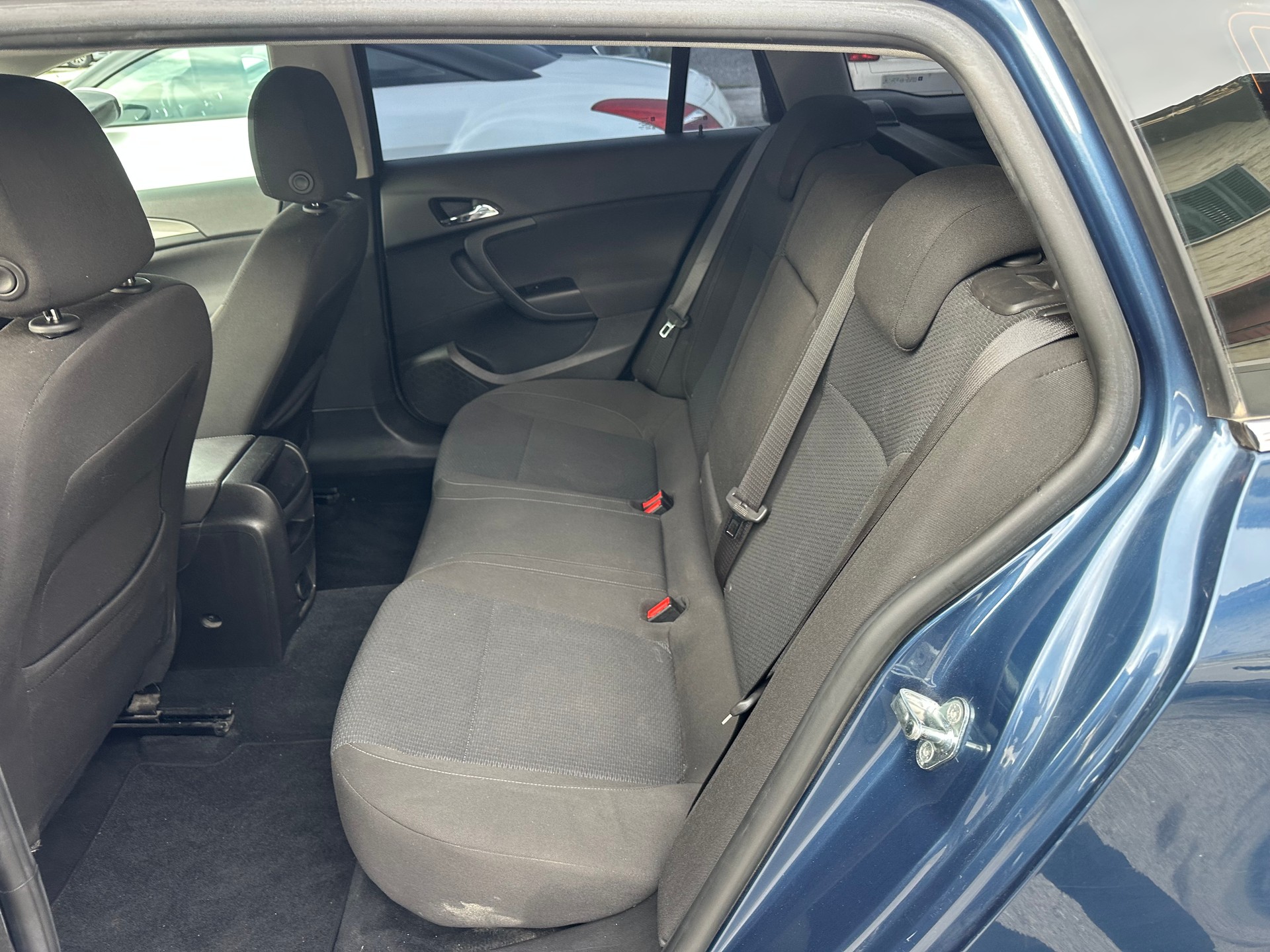 OPEL Insignia Sports Tourer 2.0 Turbo Sport-image-10