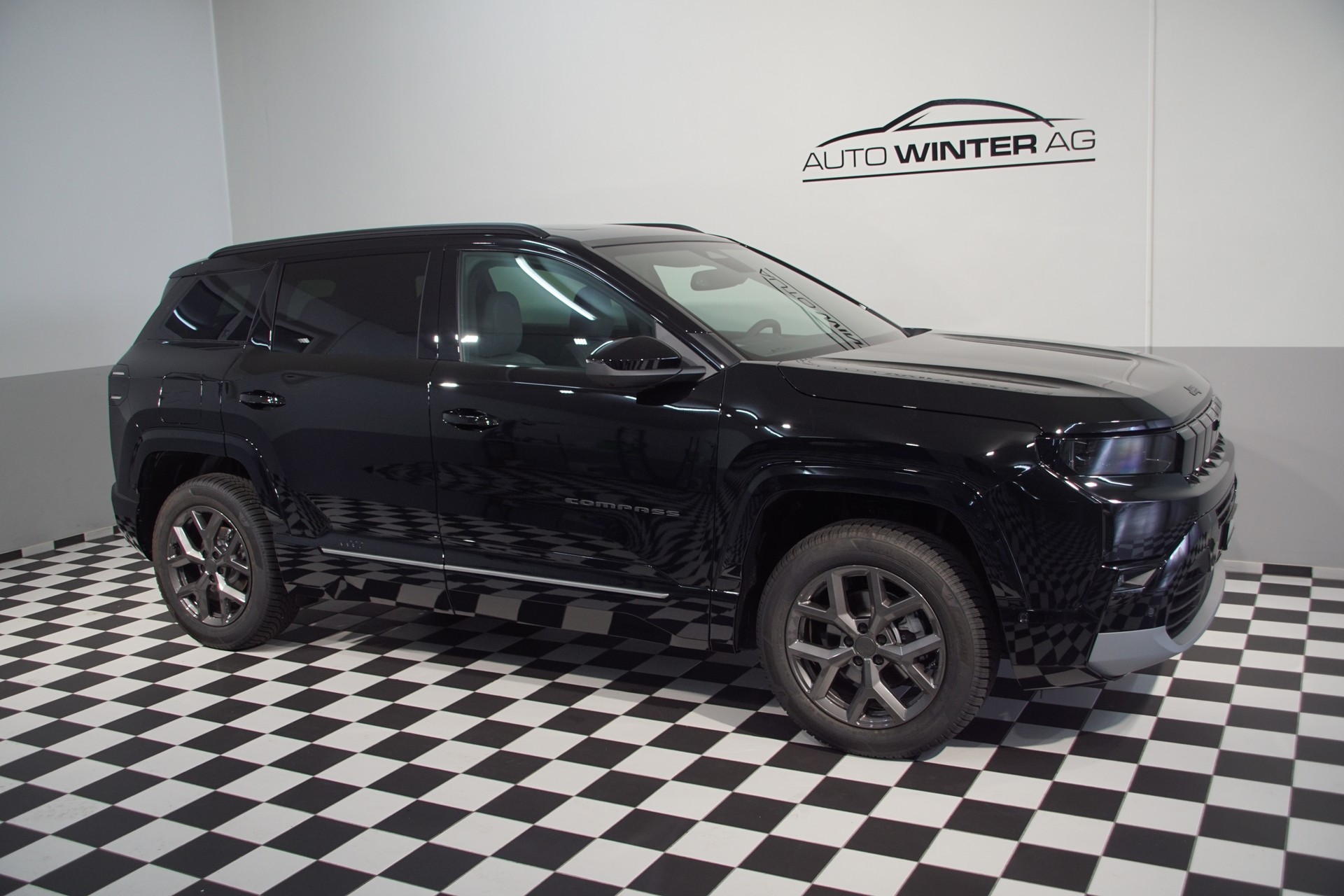 JEEP Compass 1.2 T e-Hybrid Summit plus SKY swiss Edt.-image-5