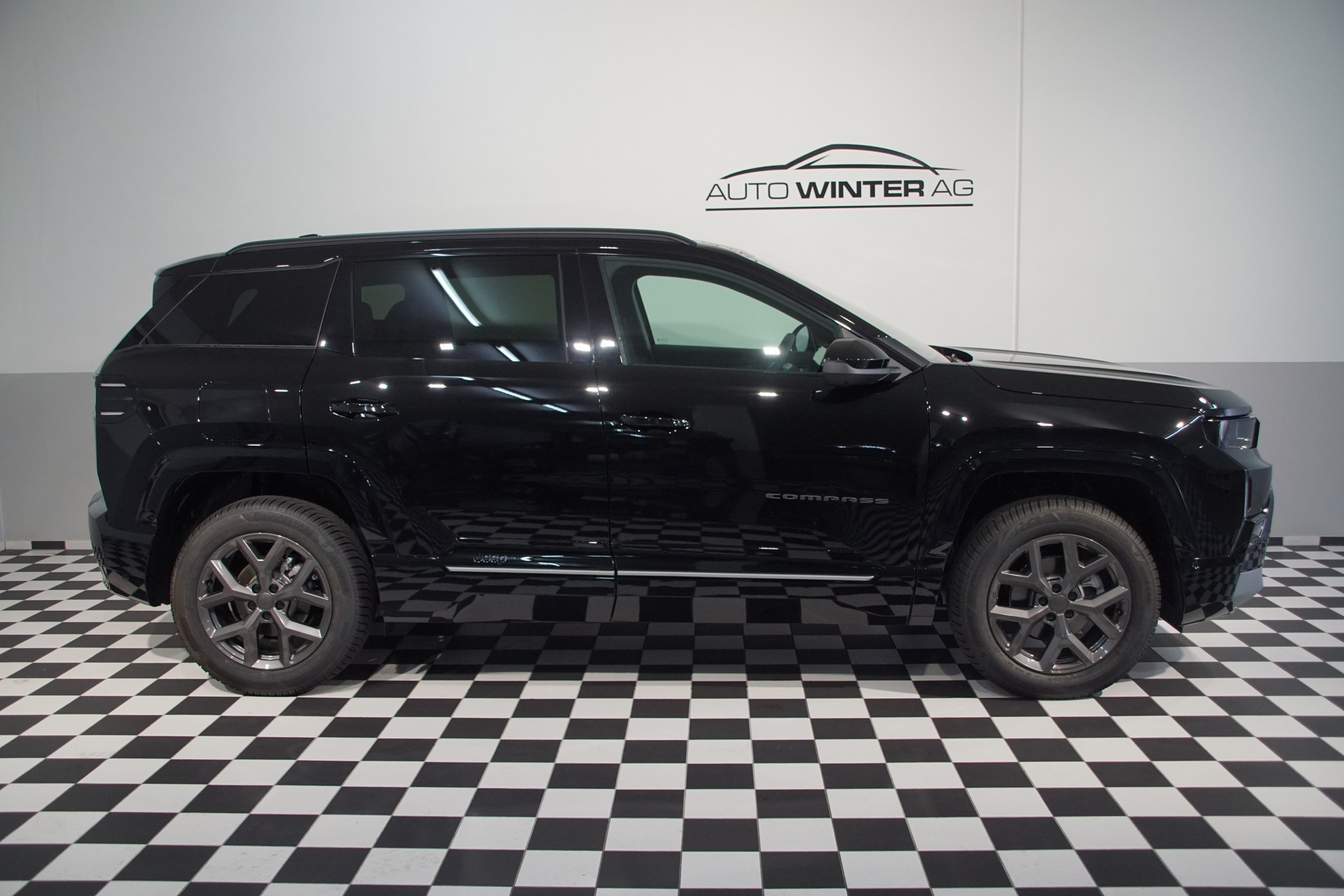 JEEP Compass 1.2 T e-Hybrid Summit plus SKY swiss Edt.-image-6