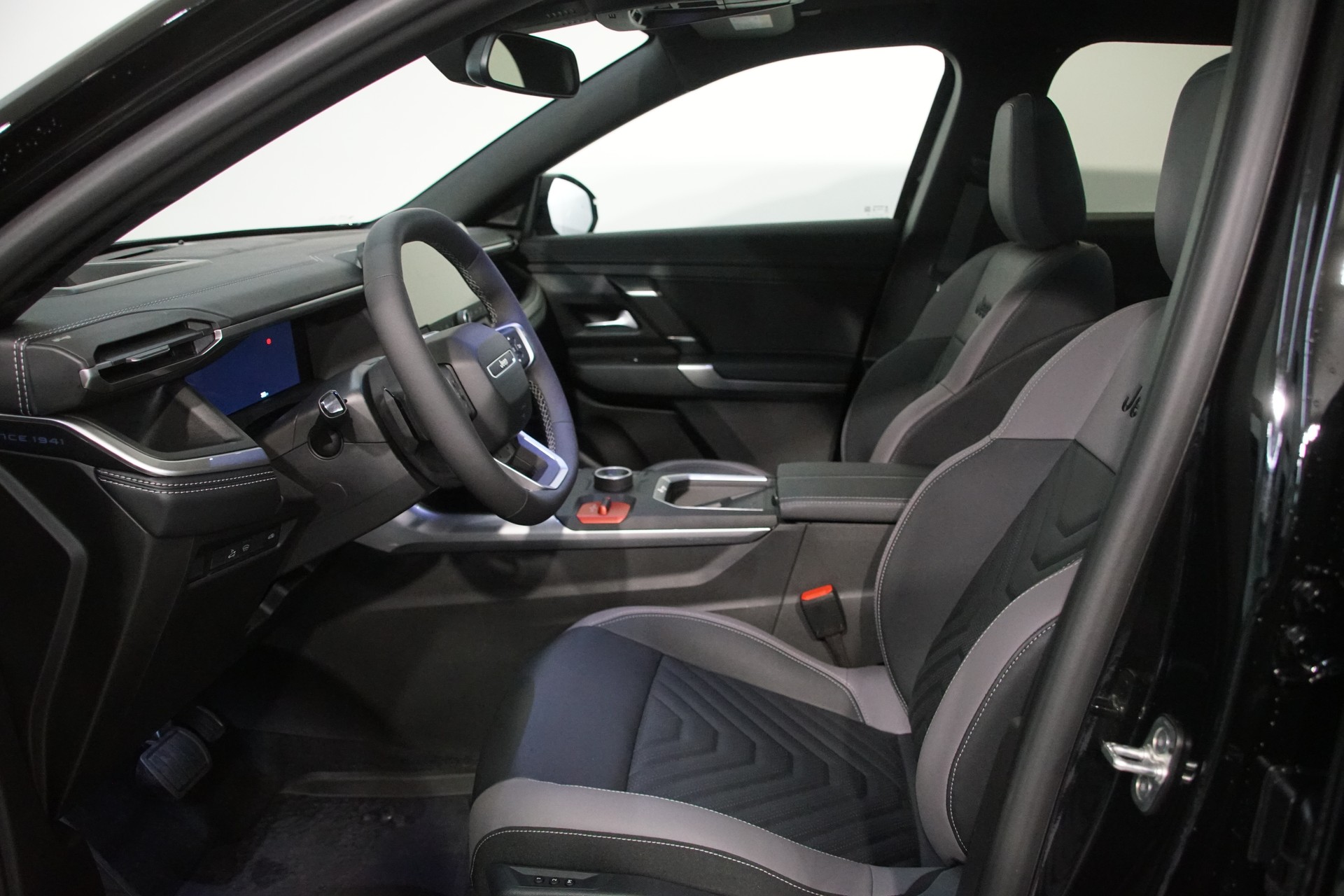 JEEP Compass 1.2 T e-Hybrid Summit plus SKY swiss Edt.-image-13