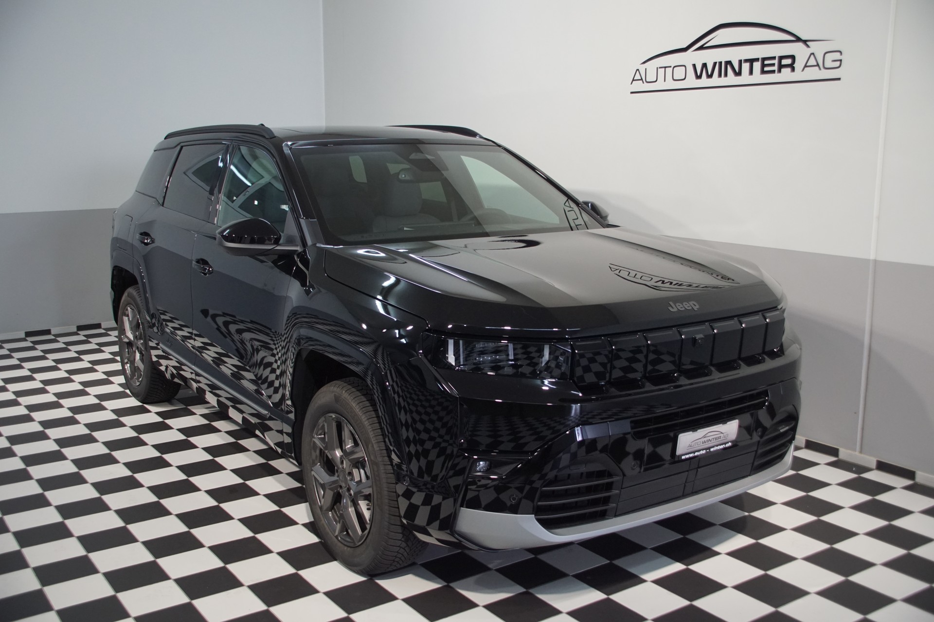 JEEP Compass 1.2 T e-Hybrid Summit plus SKY swiss Edt.-image-0