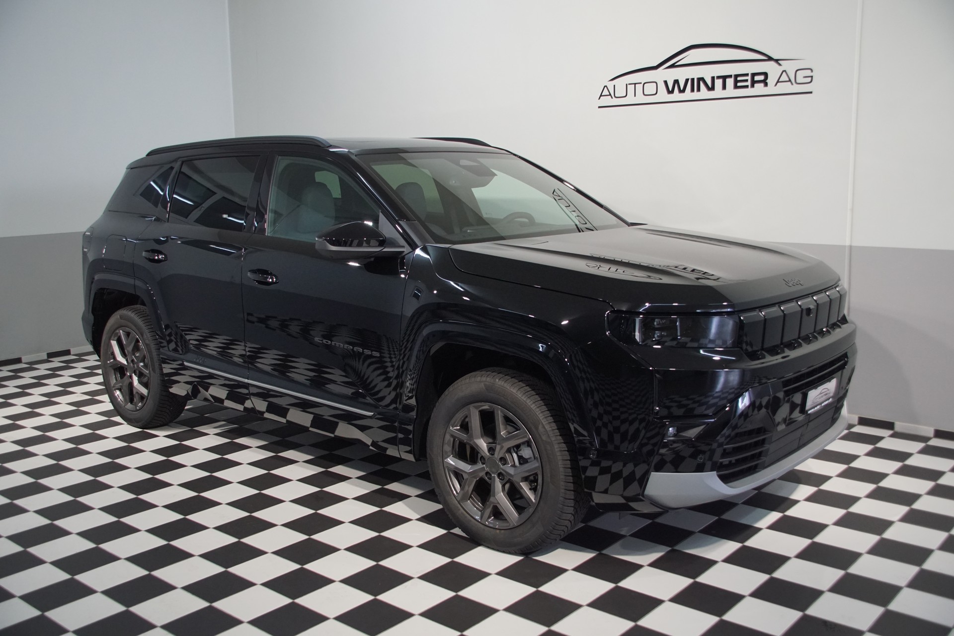 JEEP Compass 1.2 T e-Hybrid Summit plus SKY swiss Edt.-image-2